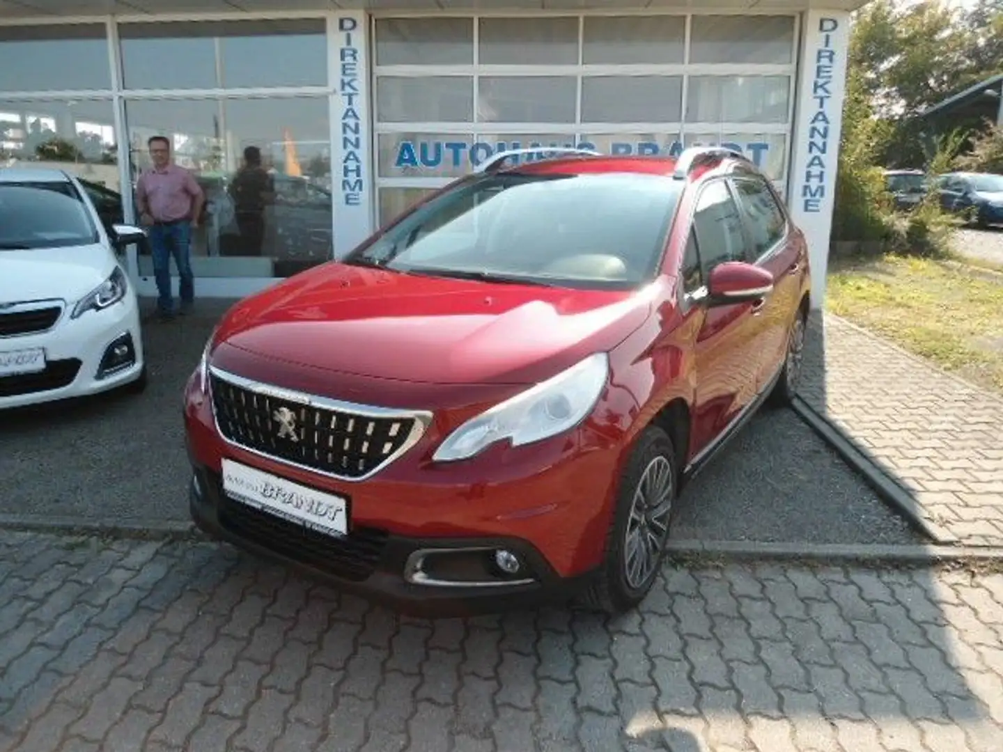 Peugeot 2008 Active AHK fest Rot - 1