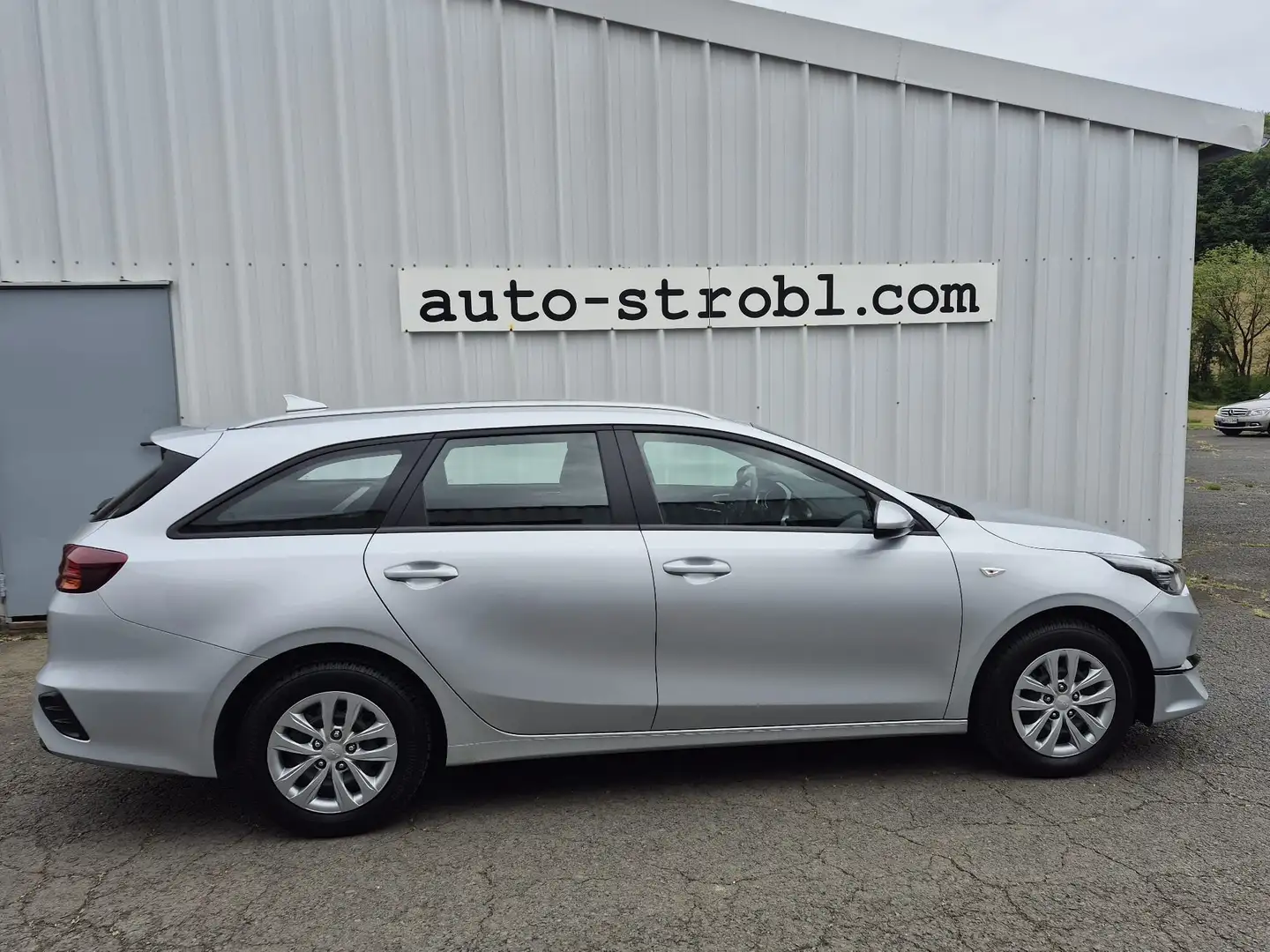 Kia Ceed SW / cee'd SW 1,0 T-GDI GPF ISG Titan Silber - 2