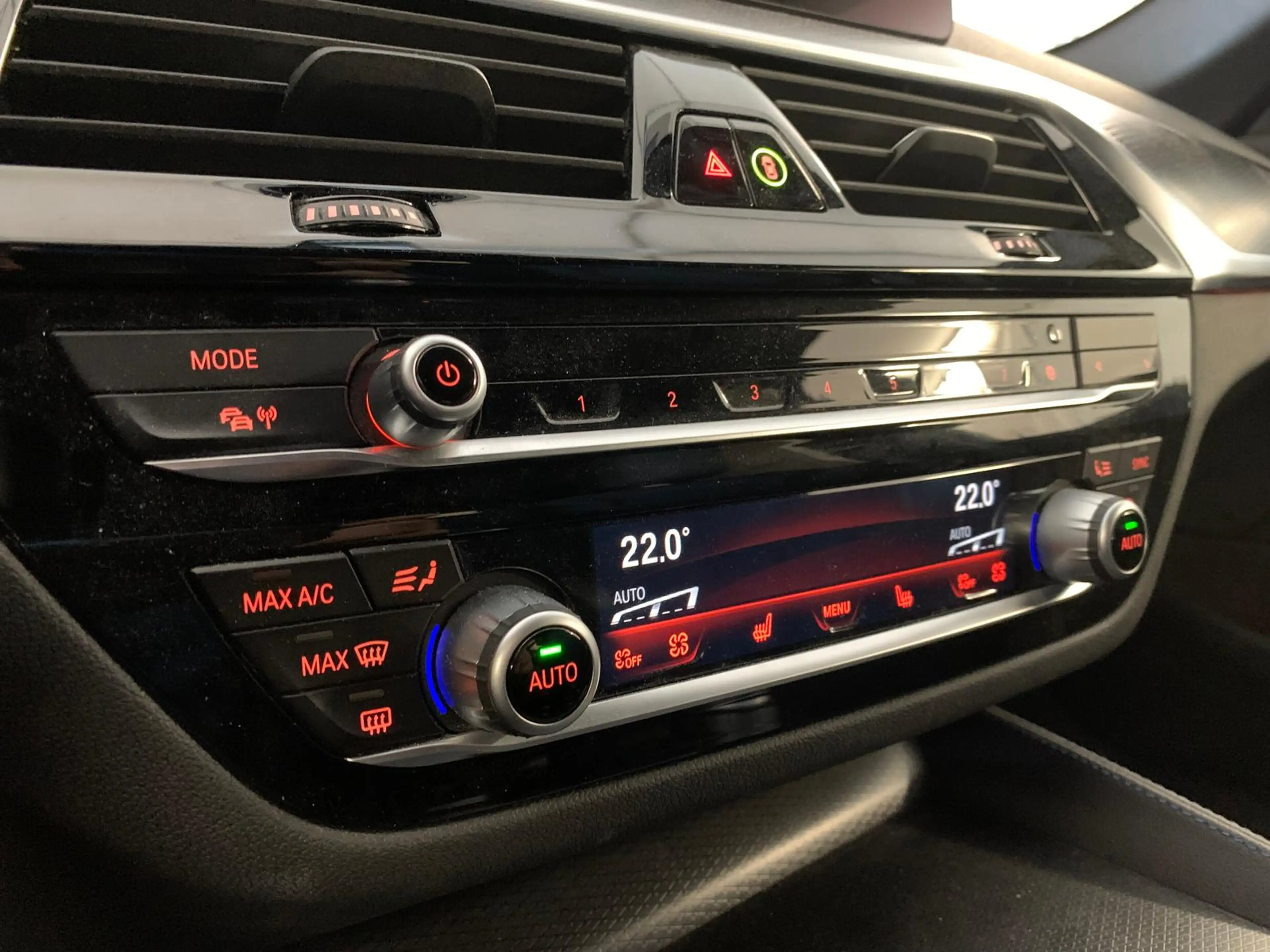BMW 530 d xDrive M Sport|Laser|DrivAssi|HUD|Kam|AHK — photo 14