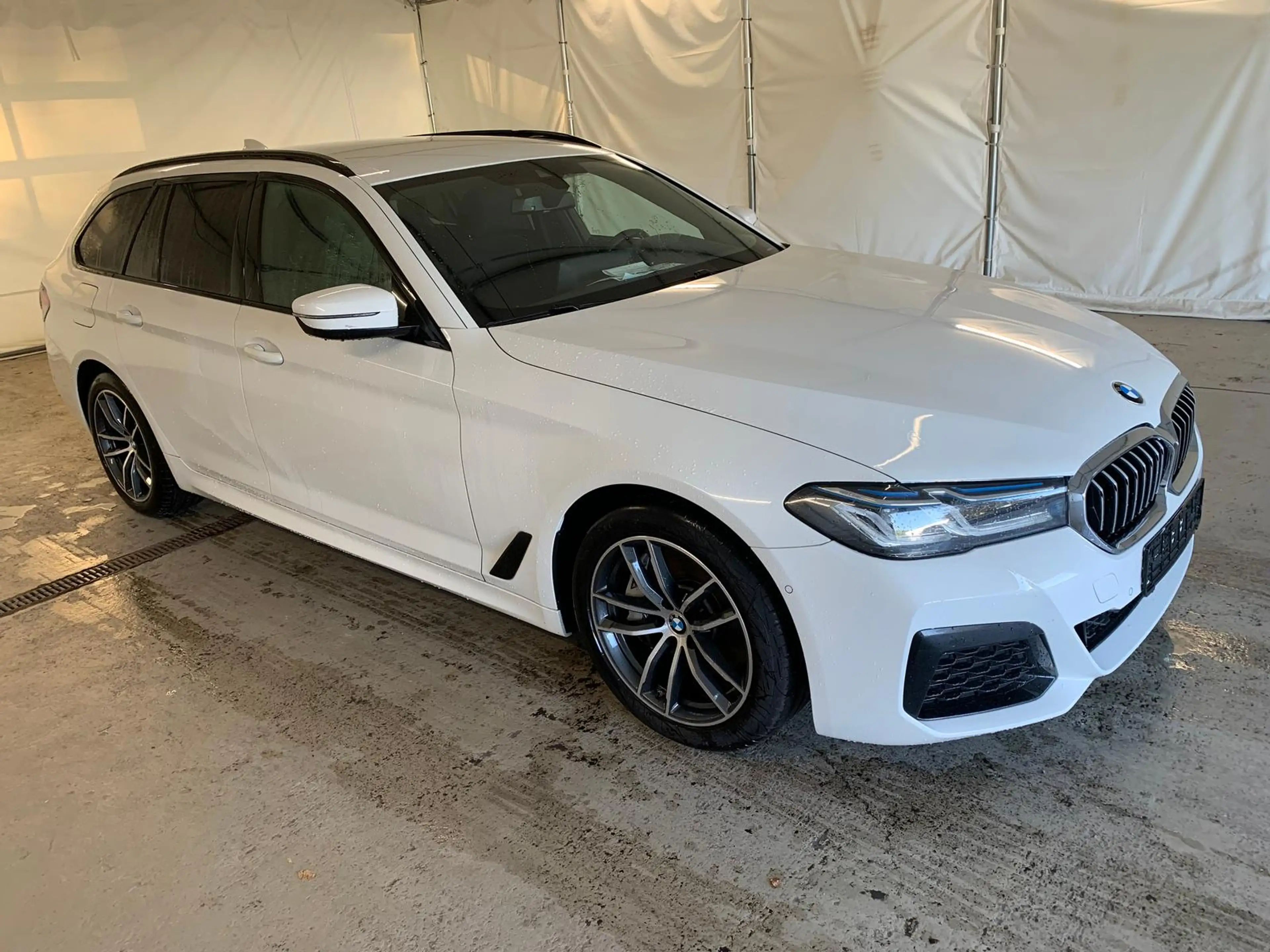 BMW 530 d xDrive M Sport|Laser|DrivAssi|HUD|Kam|AHK — photo 2