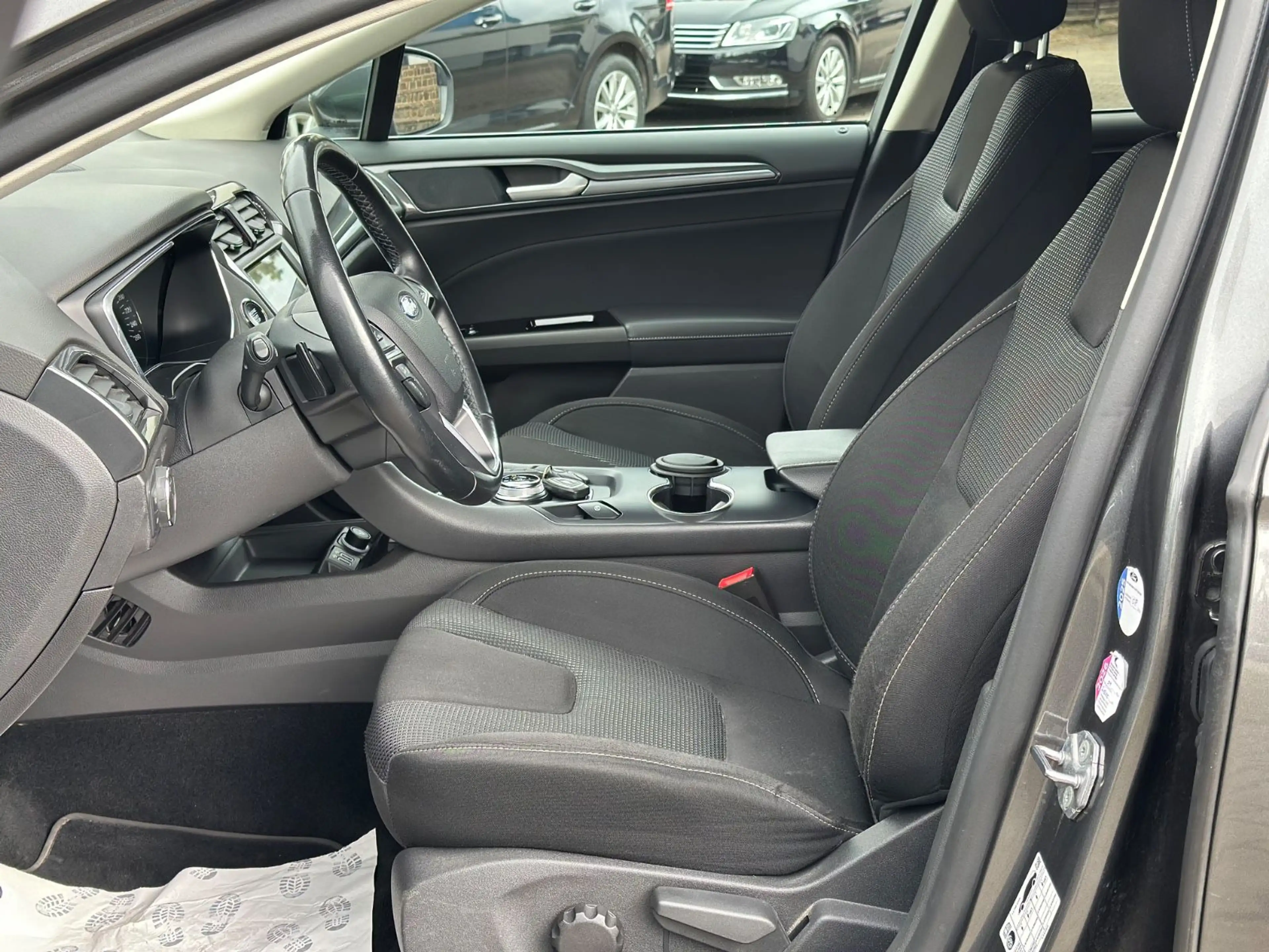 Ford Mondeo Titanium 110Kw Aut.Xen Kam StandHz Acc 1H — photo 7