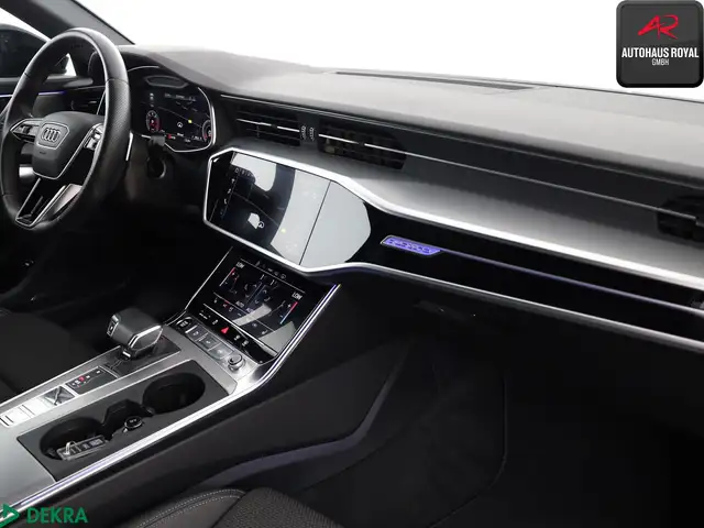 Audi A6 view 11