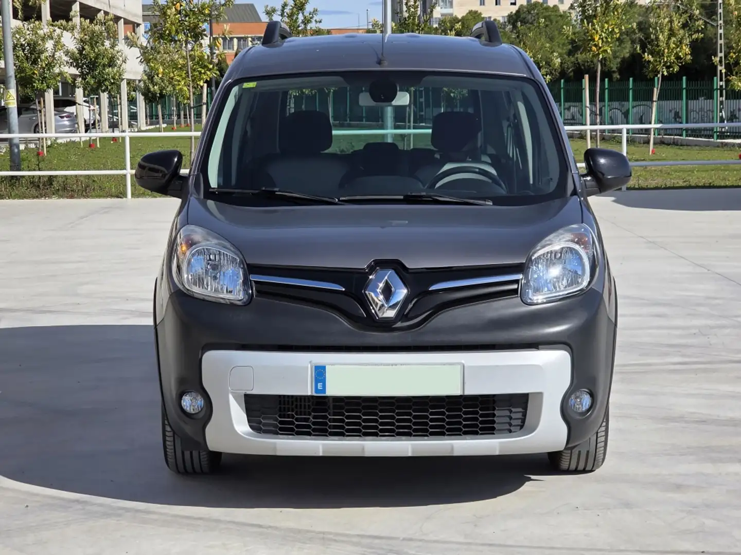 Renault Kangoo Combi 1.5dCi Energy Extrem 66kW Gris - 2