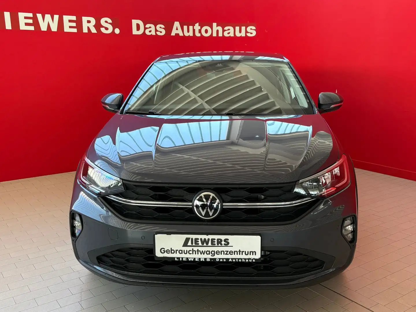 Volkswagen Taigo 4Me TSI Grau - 2