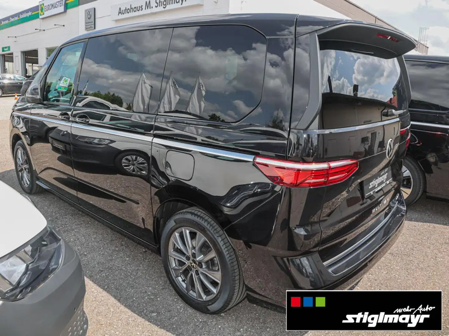 Volkswagen T7 Multivan Style 1.4 TSIe IQ.LIGHT+NAVI+PANO Noir - 2