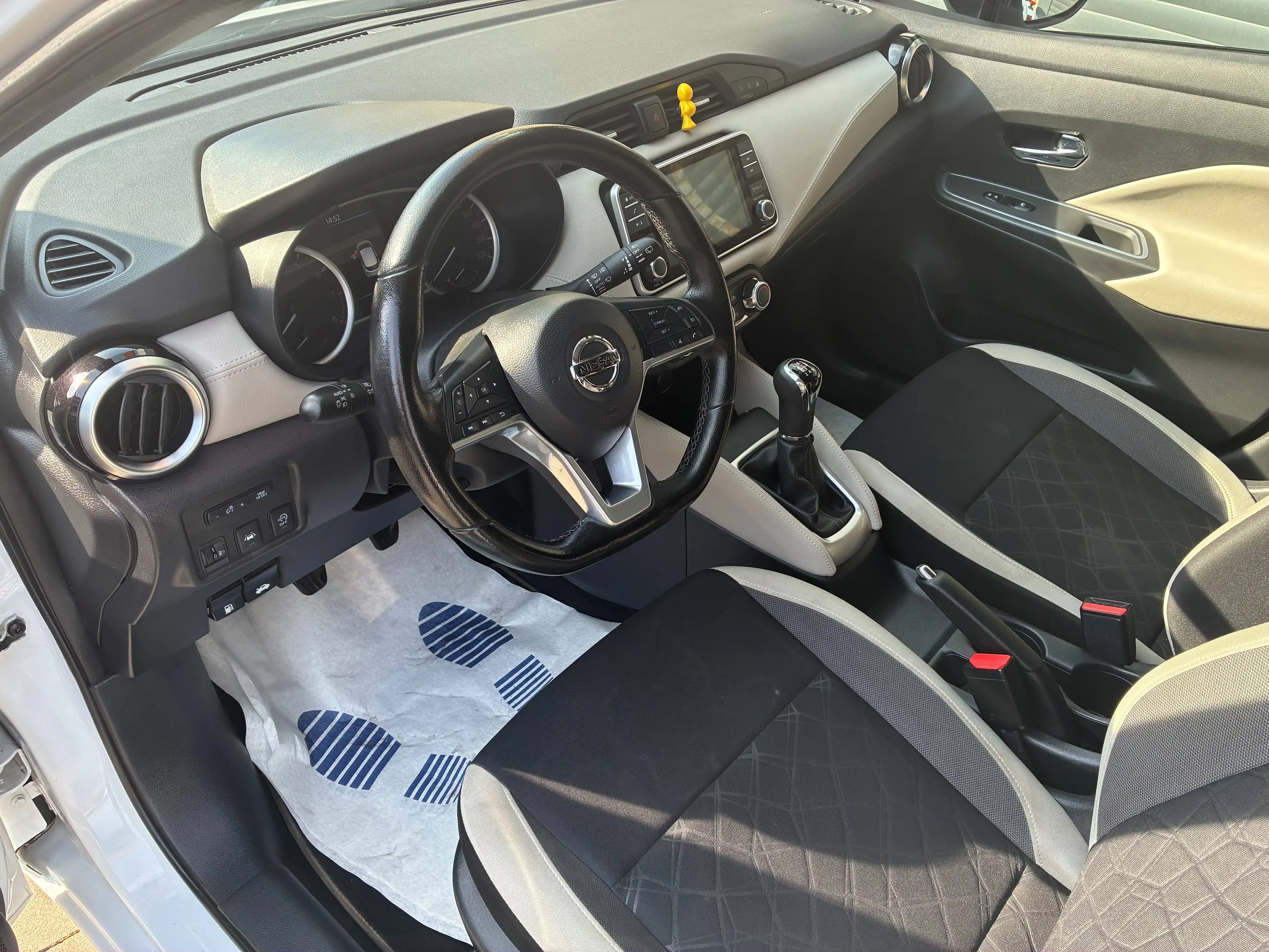 Nissan Micra Micra 1.0 IG-T N-Design — photo 9