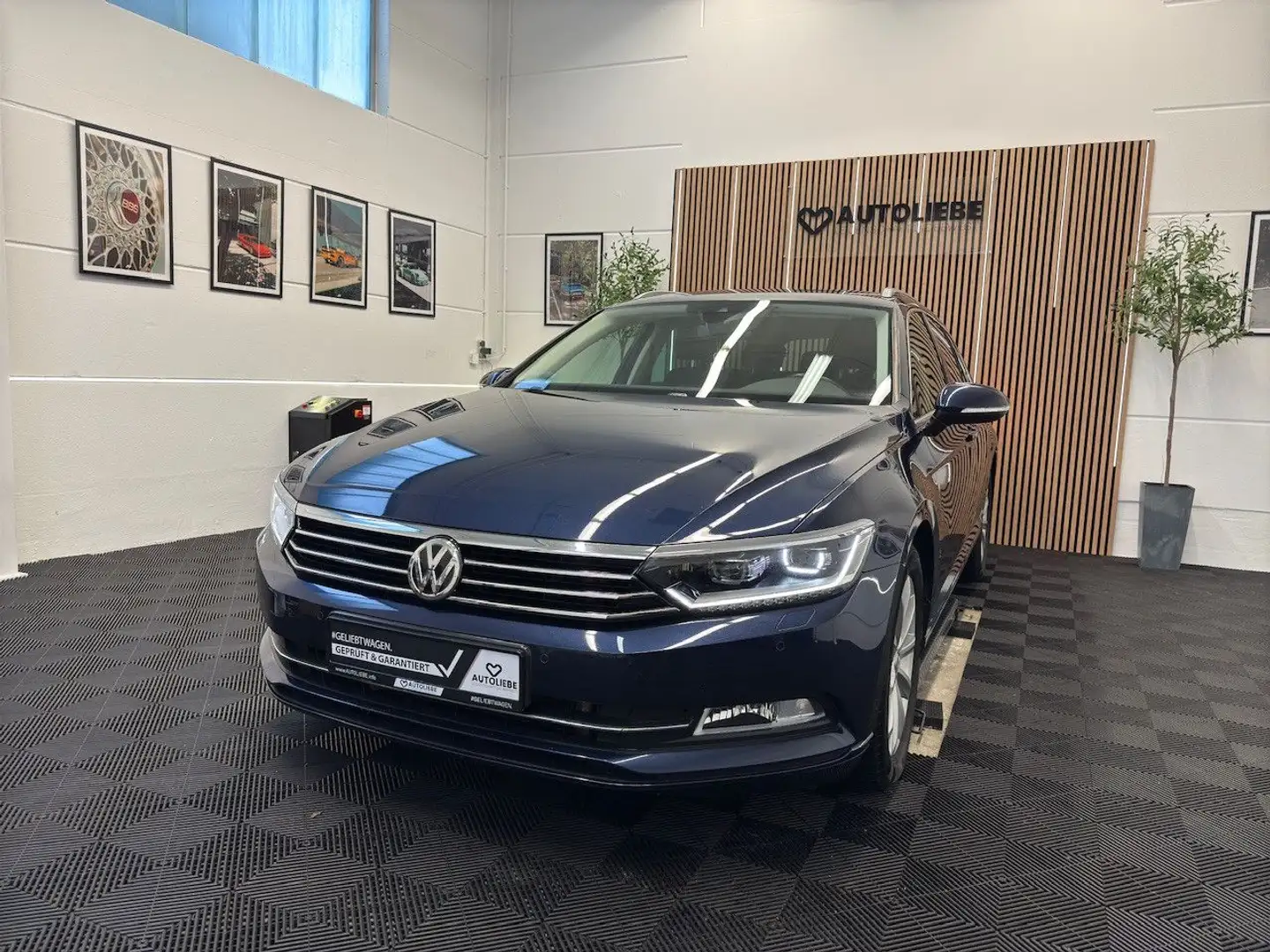 Volkswagen Passat 2.0 TDI Variant Comfortline DSG*LED*PDC* Blau - 2