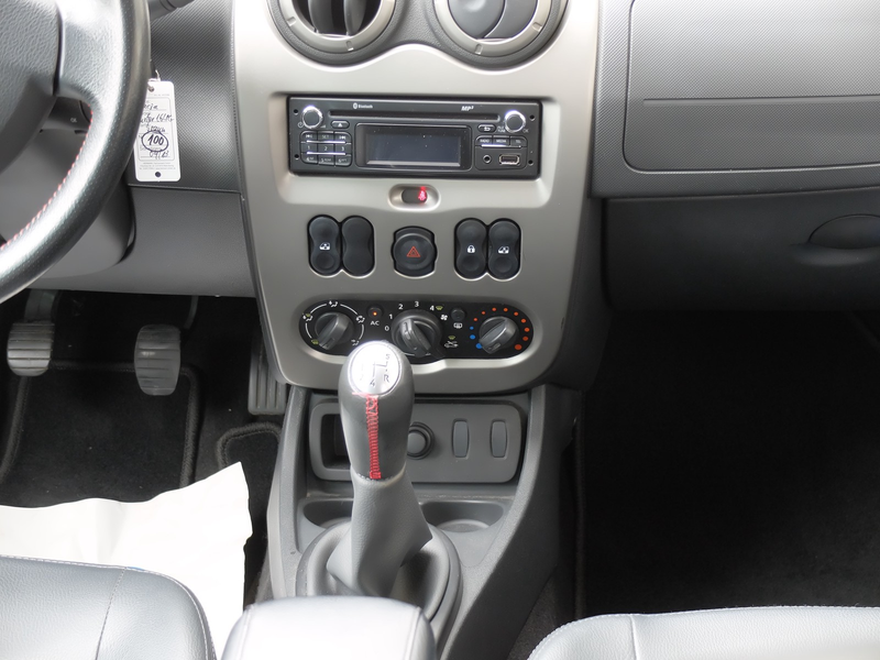 Dacia Duster I 1.6 Prestige Leder LPG Anlange — photo 10