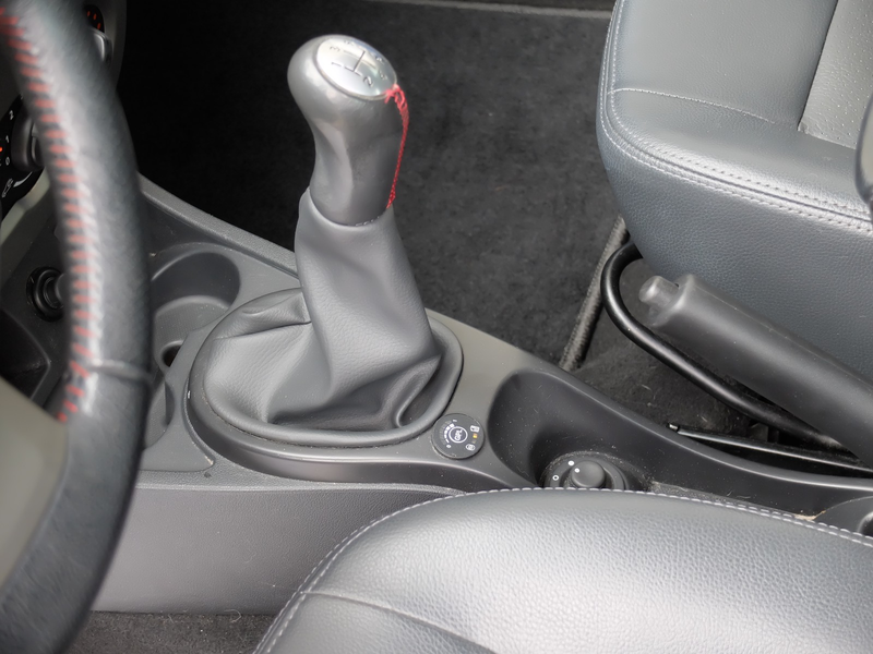 Dacia Duster I 1.6 Prestige Leder LPG Anlange — photo 13