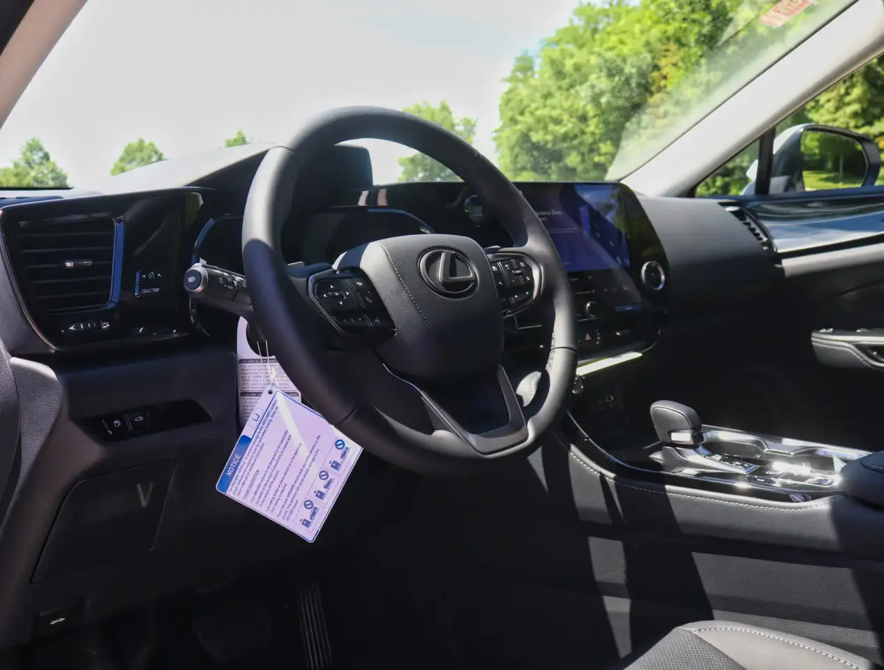 Lexus NX fotografie Lexus NX
