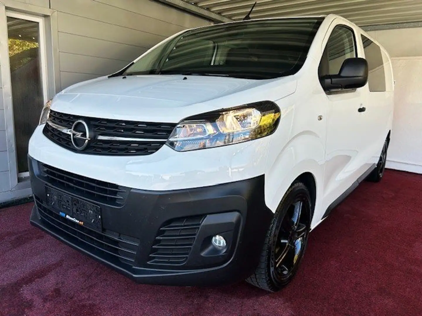 Opel Vivaro Edition M (L2) Doppelkabine/AHK 2.300Kg/GARANTIE Weiß - 2