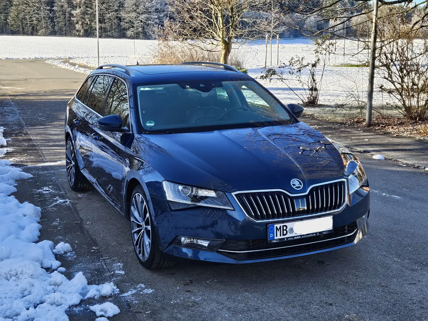 Skoda Superb Combi 2.0 TSI 4x4 DSG L&K Albastru - 1