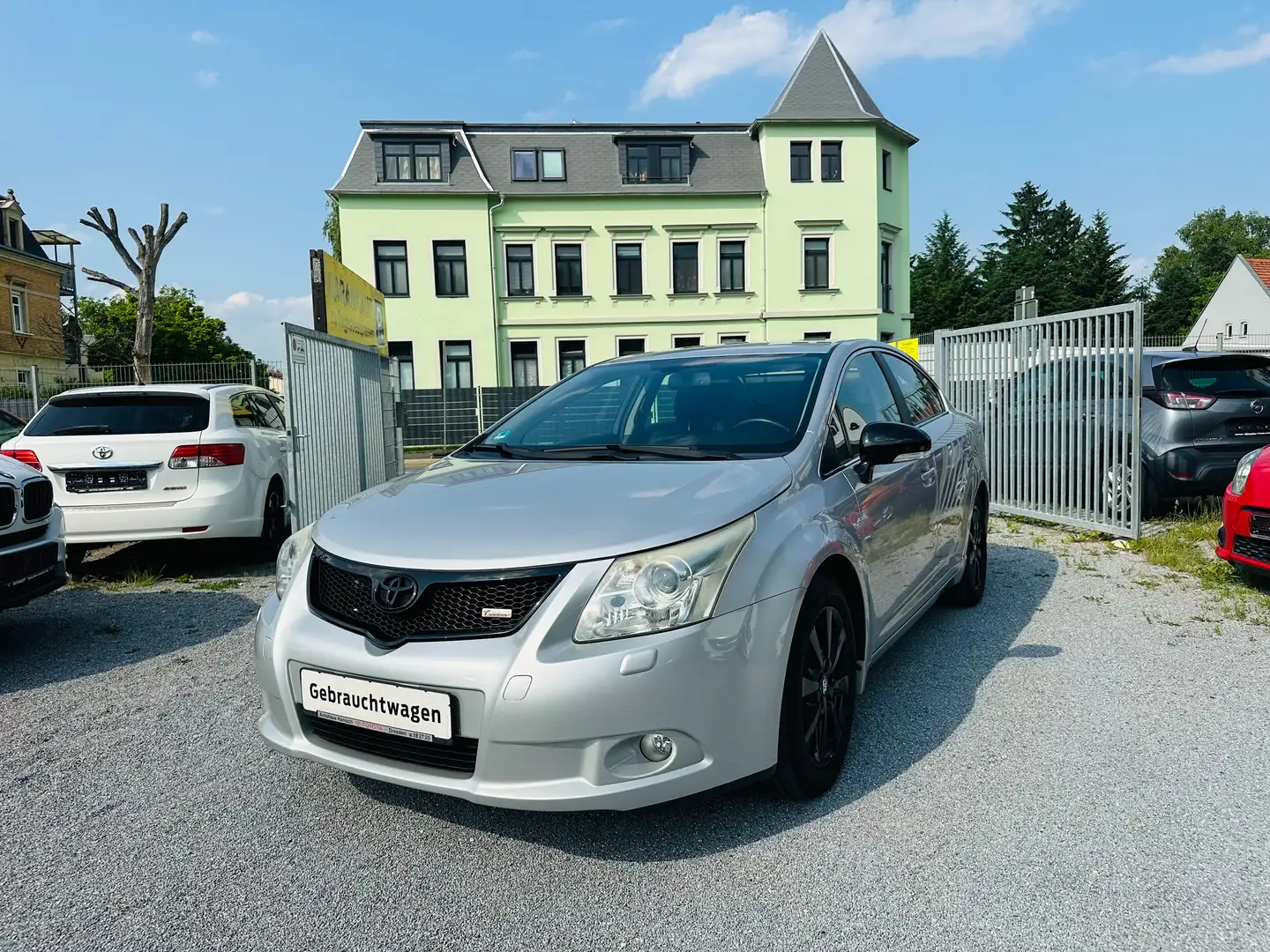 Toyota Avensis 1.8 Executive 135000 KM KLIMAAUTOMATIK ALU EPH SH Silber - 2