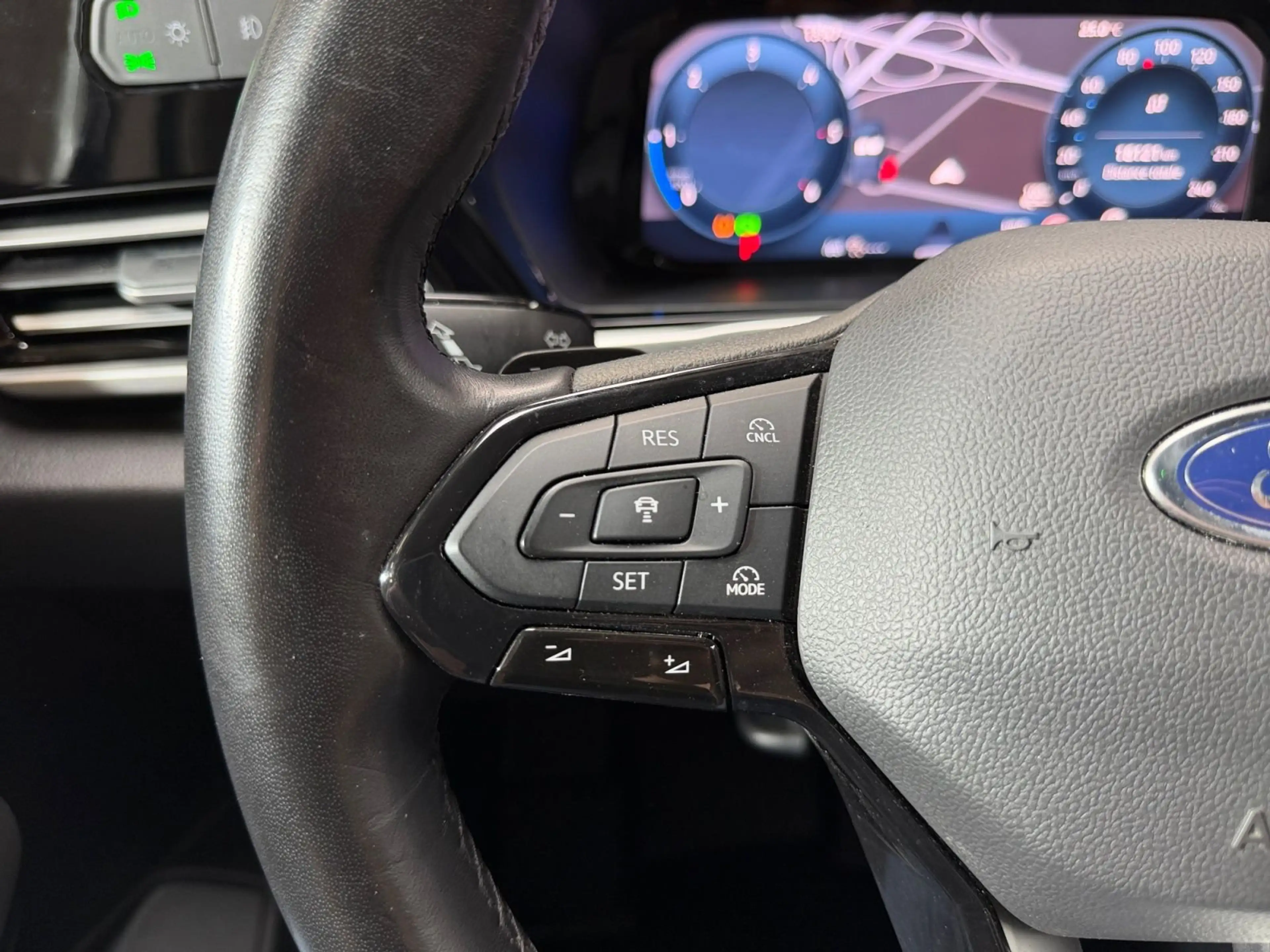 Ford Transit Connect L2 Limited 2.0 EcoBlue 122cv Démo — photo 9