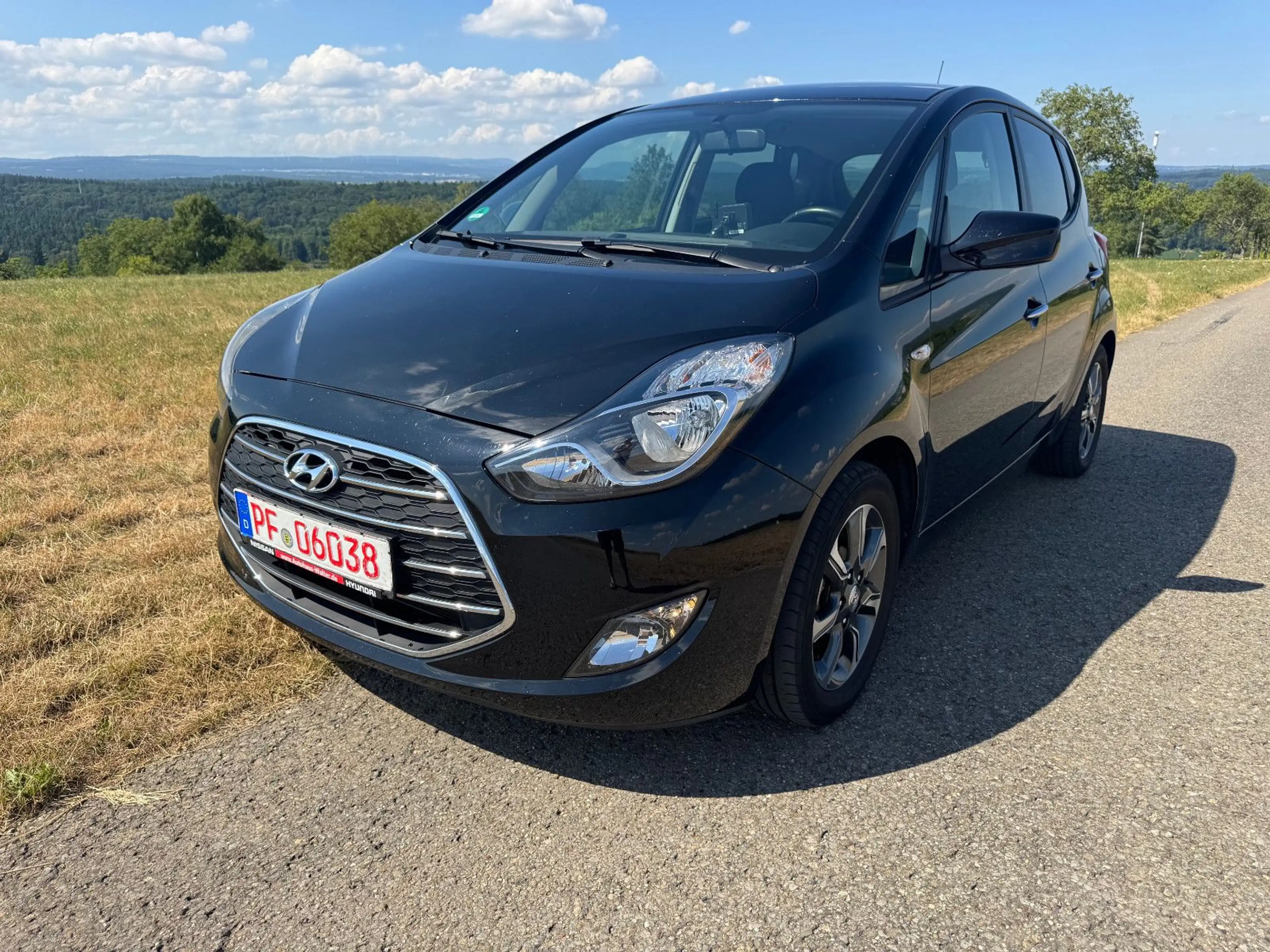 Hyundai iX20 YES! / original KM / Rückfahrkamera — photo 7