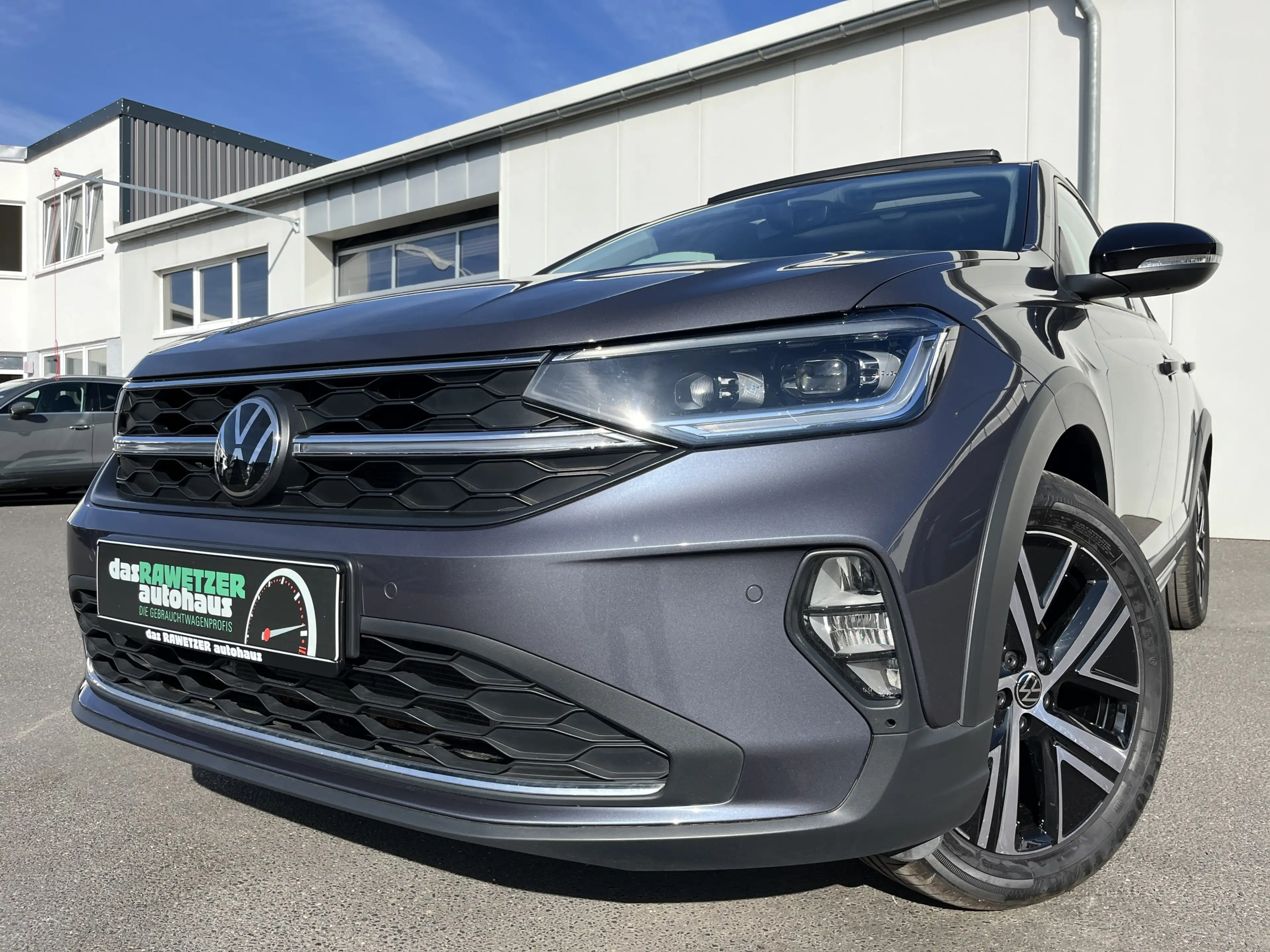 Volkswagen Taigo 1.5 TSI DSG Style 138€ m.20% Anz. AHK Navi PANO