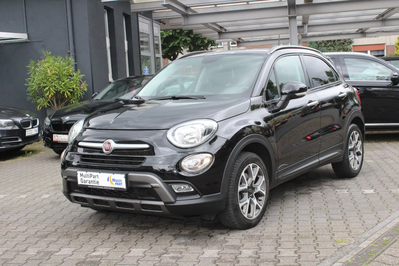 Fiat 500X Cross 1.4 Turbo*LEDER*BLUETOOTH*SHZ*PDC*TOP Schwarz - 1