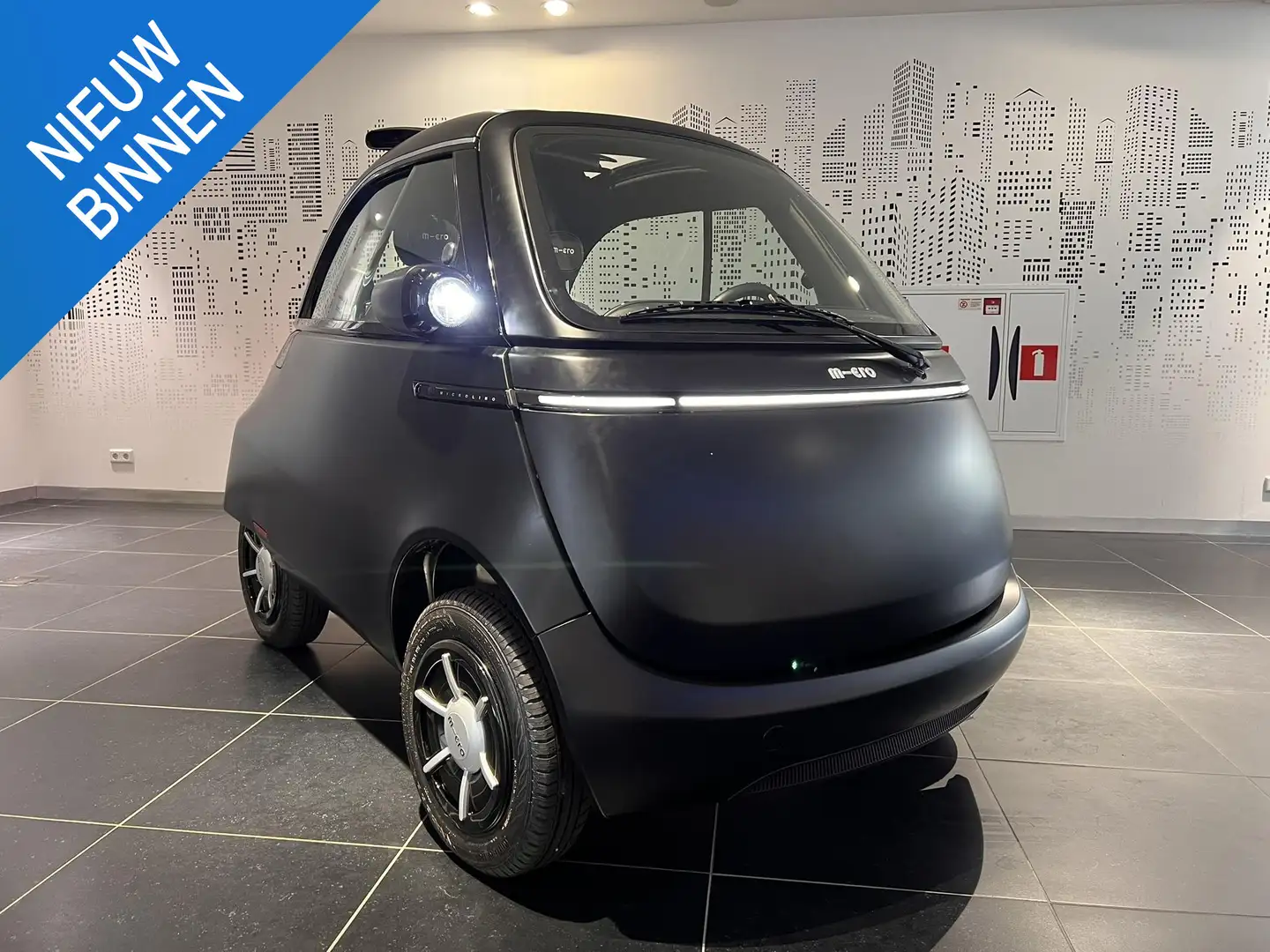Micro Microlino COMPETIZIONE 10.5 kWh 100% ELEKTRISCH UNIEK EYECAT Zwart - 1