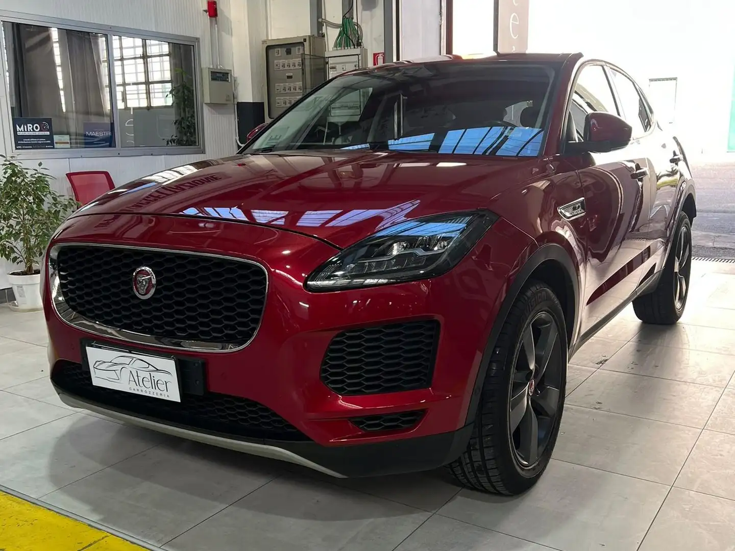 Jaguar E-Pace E-Pace 2017 2.0d i4 awd 150cv auto Rouge - 2