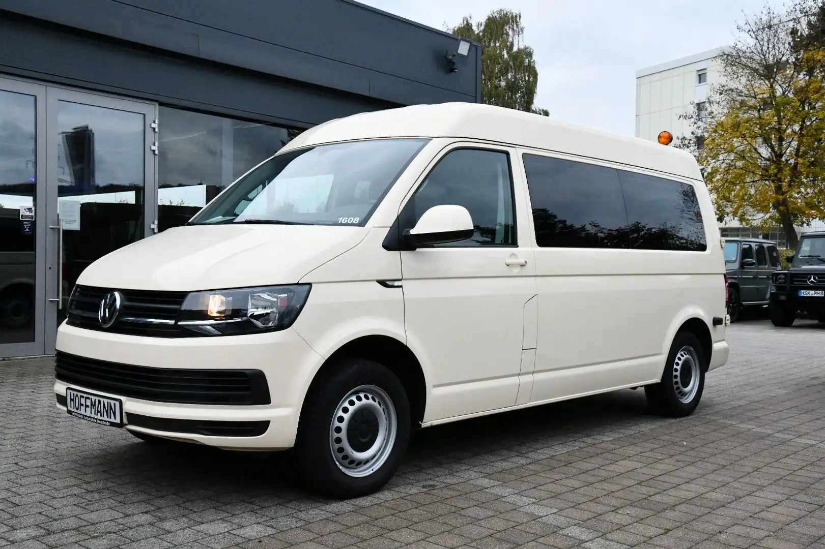 Volkswagen T6 Transporter T6 TAXI-Kombi Kranken - Behindertengerecht L2H2 Beige - 2