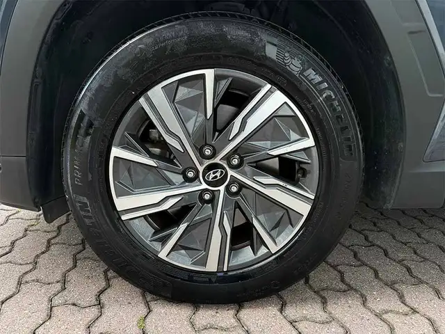 Hyundai Tucson view 8