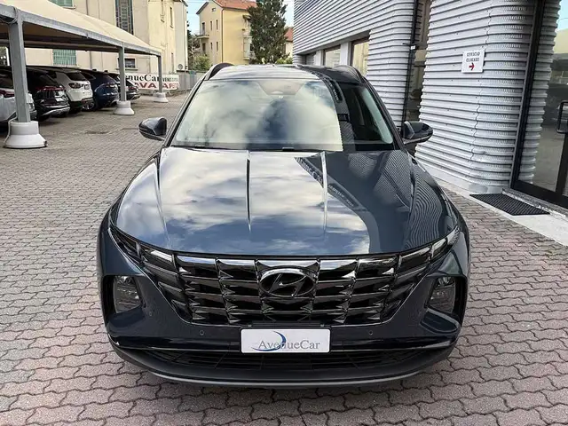 Hyundai Tucson view 2