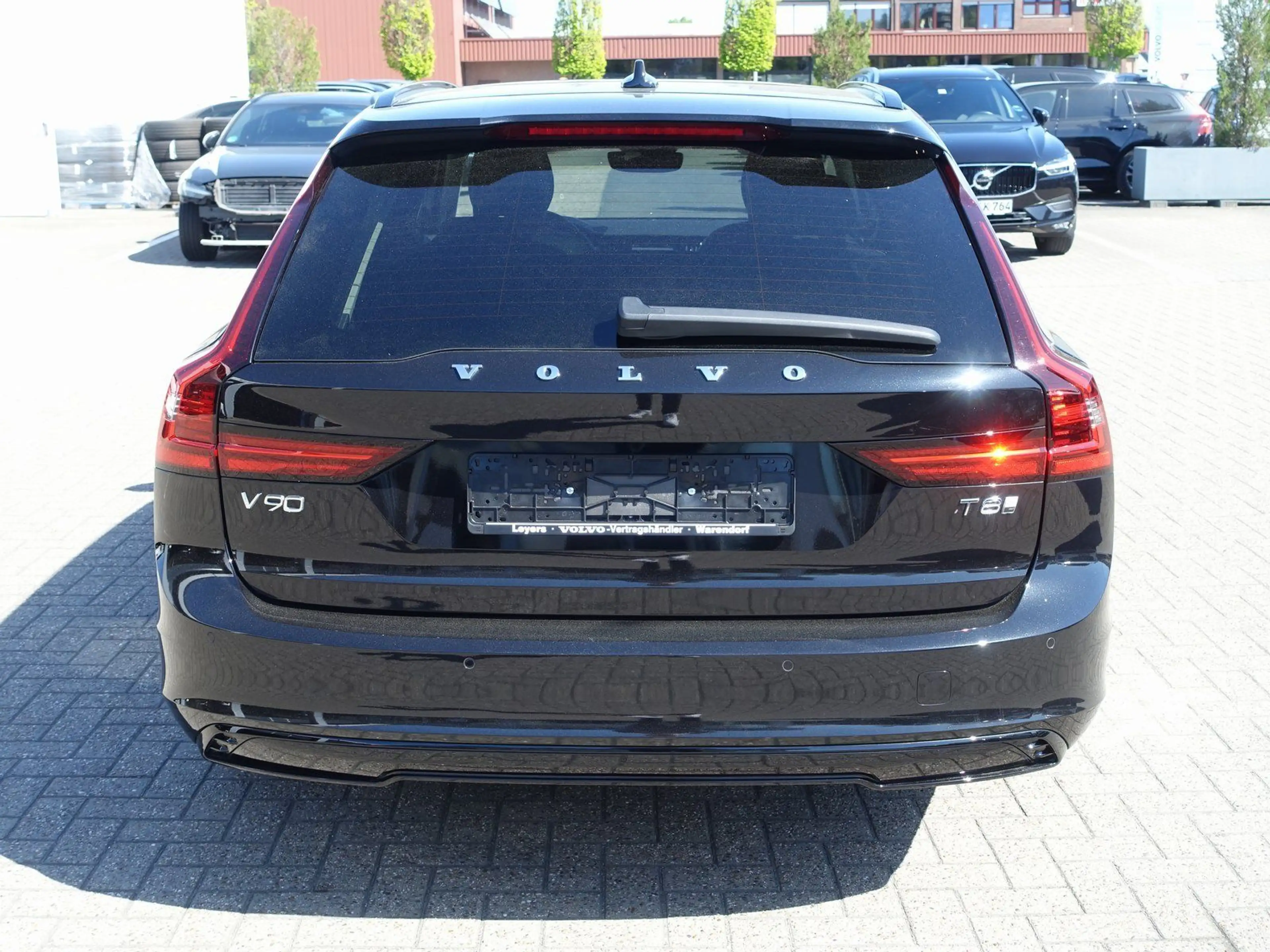 Volvo V90 Plus Dark T8 AWD Plug-in/HeadUp/360°Cam — photo 6