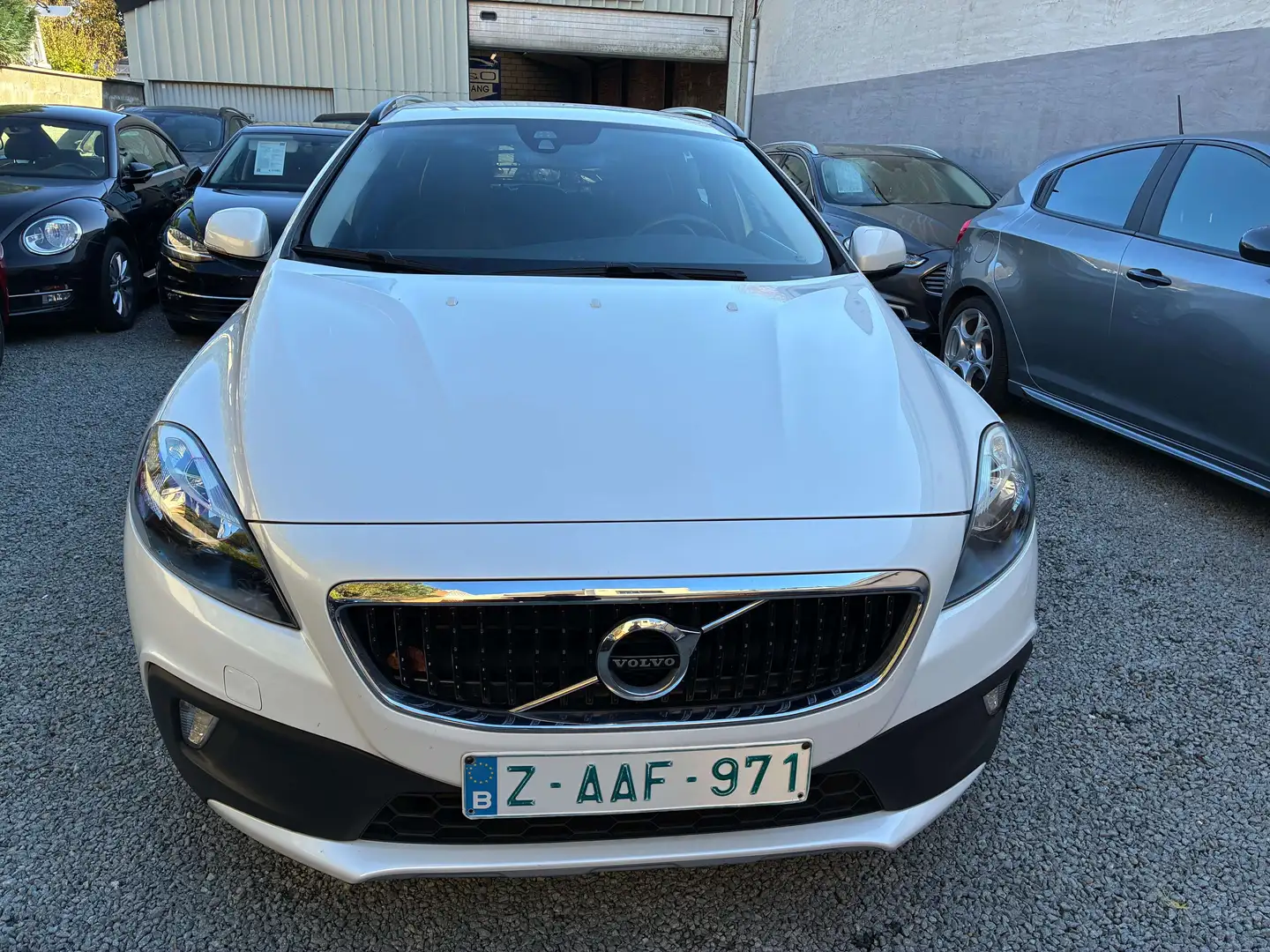 Volvo V40 Cross Country V40 Cross Country 2.0 T3 Ocean Race 79958 km Blanc - 2