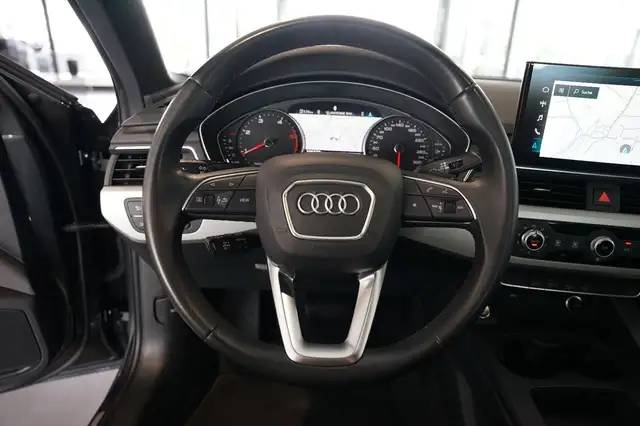 Audi A4 view 13