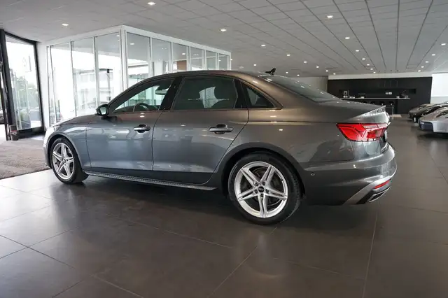 Audi A4 view 2