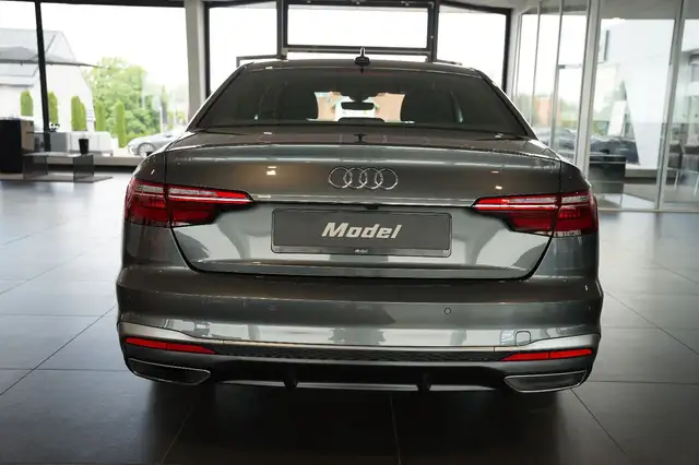 Audi A4 view 5