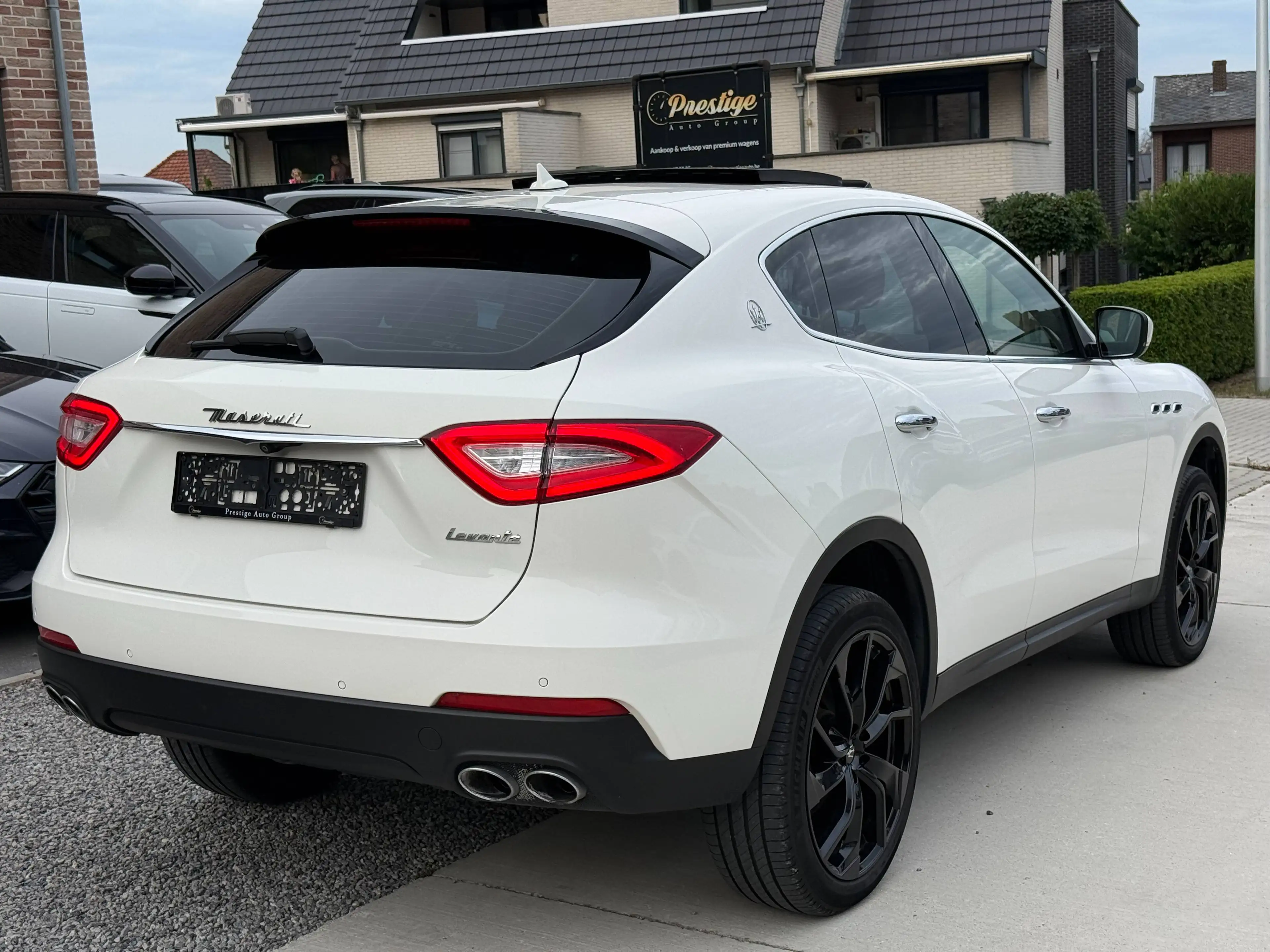 Maserati Levante 3.0 V6 Turbo *Pano*Cruise*Leder*Carplay*CAM — photo 7