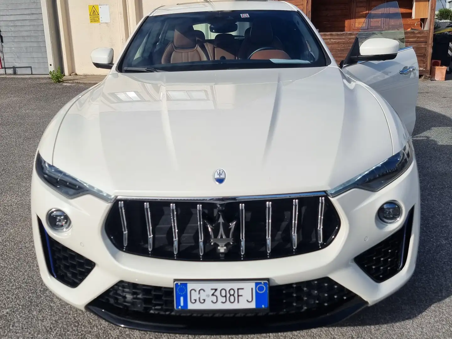 Maserati Levante Levante 2021 2.0 mhev Executive 330cv auto Weiß - 1