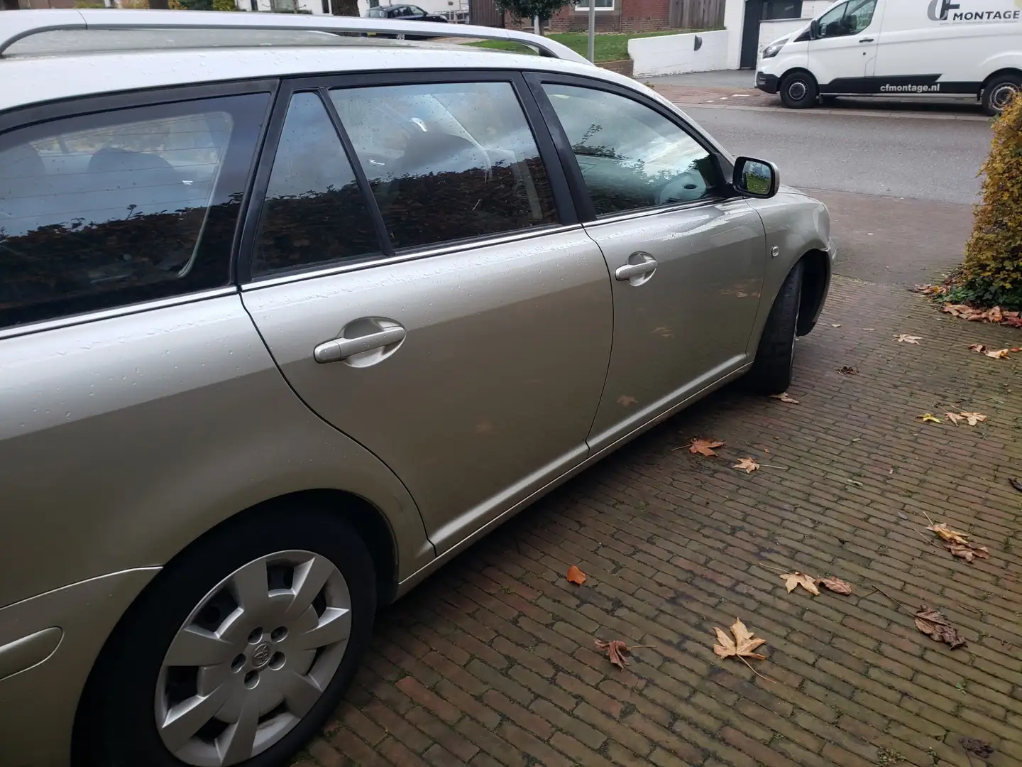 Toyota Avensis 1.8 VVTi Terra Grijs - 2