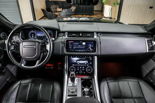 Land Rover Range Rover Sport view 2