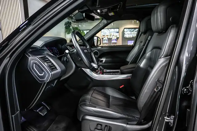 Land Rover Range Rover Sport view 9