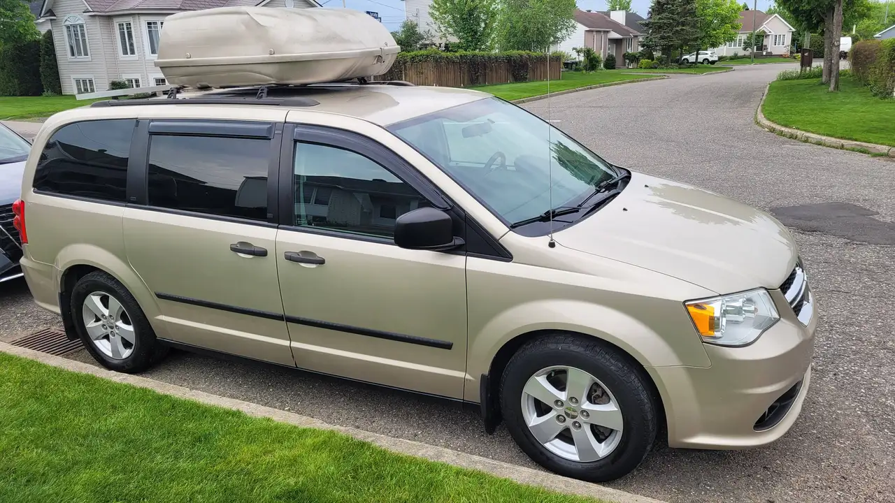 Dodge Grand Caravan снимка Dodge Grand Caravan