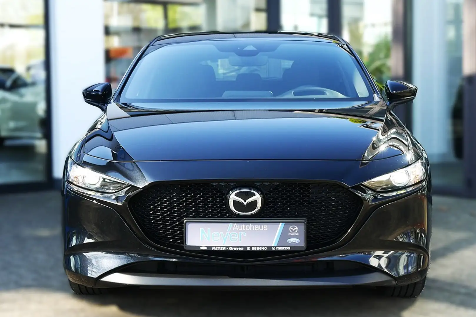 Mazda 3 SKYACTIV-G 2.0 M Hybrid *Navi Klima SHZ PDC* Zwart - 2