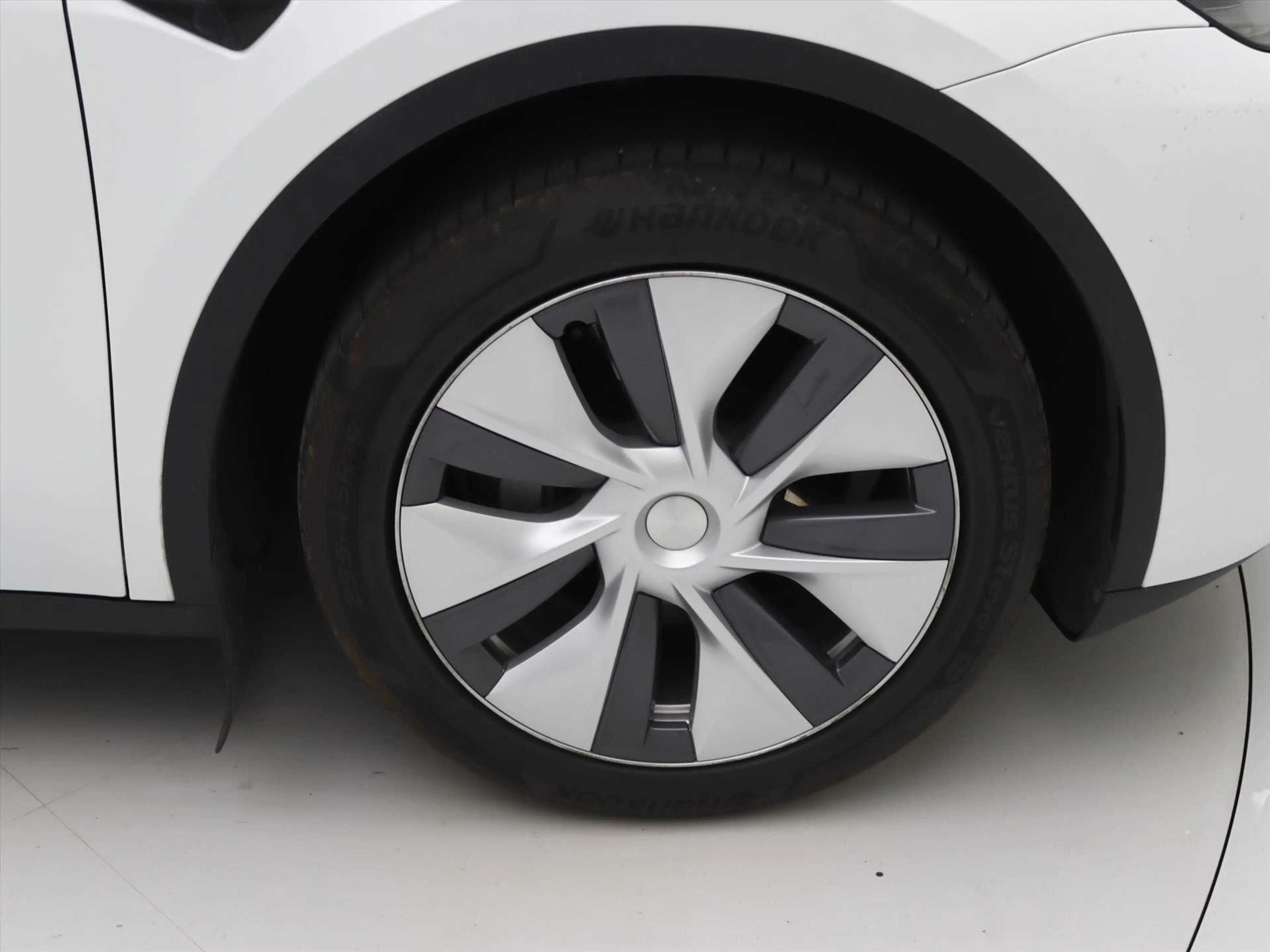 Tesla Model Y Long Range AWD 75kWh 351pk 94.5% SoH [ WIT LEDER+A — photo 12