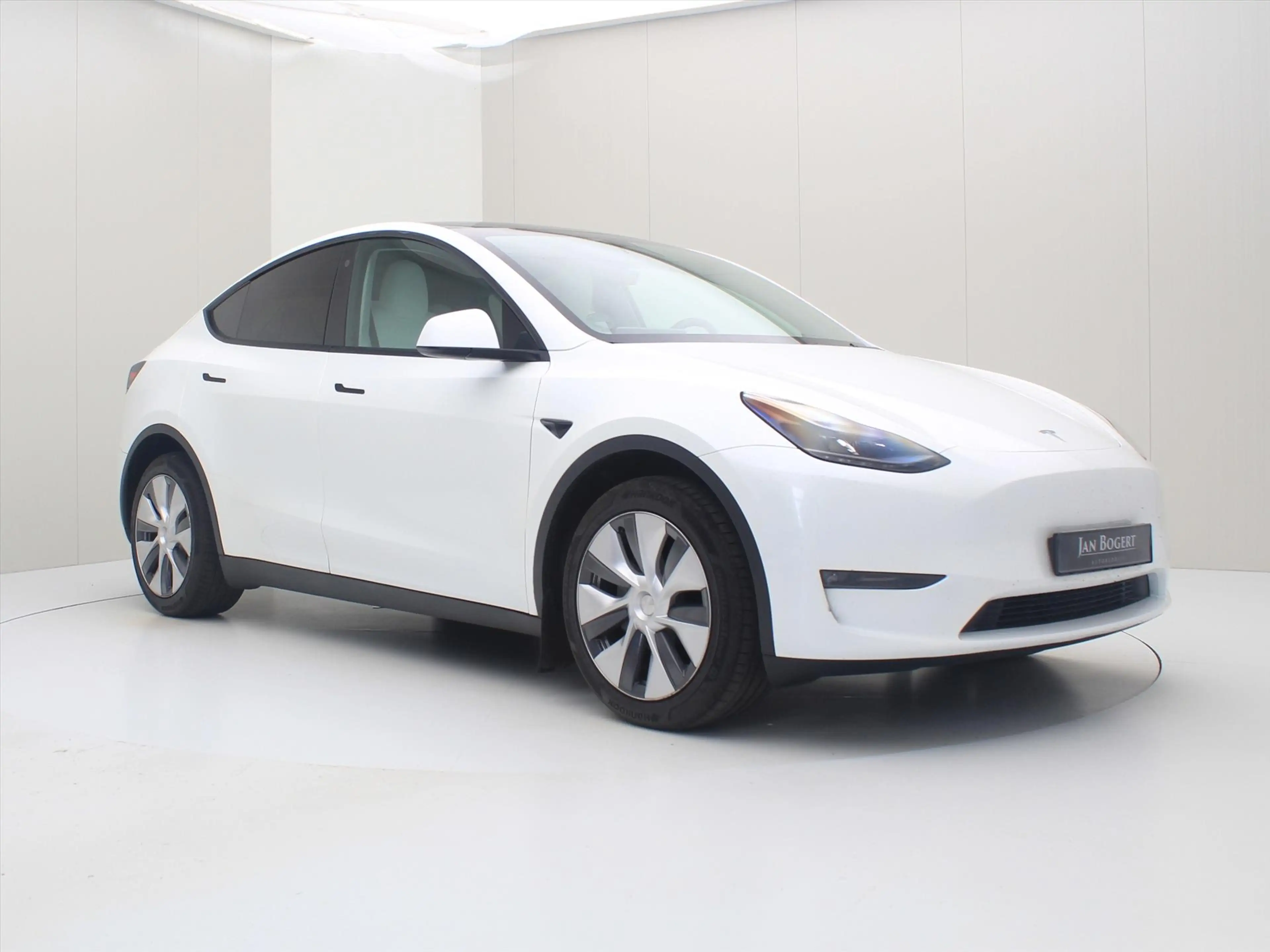 Tesla Model Y Long Range AWD 75kWh 351pk 94.5% SoH [ WIT LEDER+A — photo 4