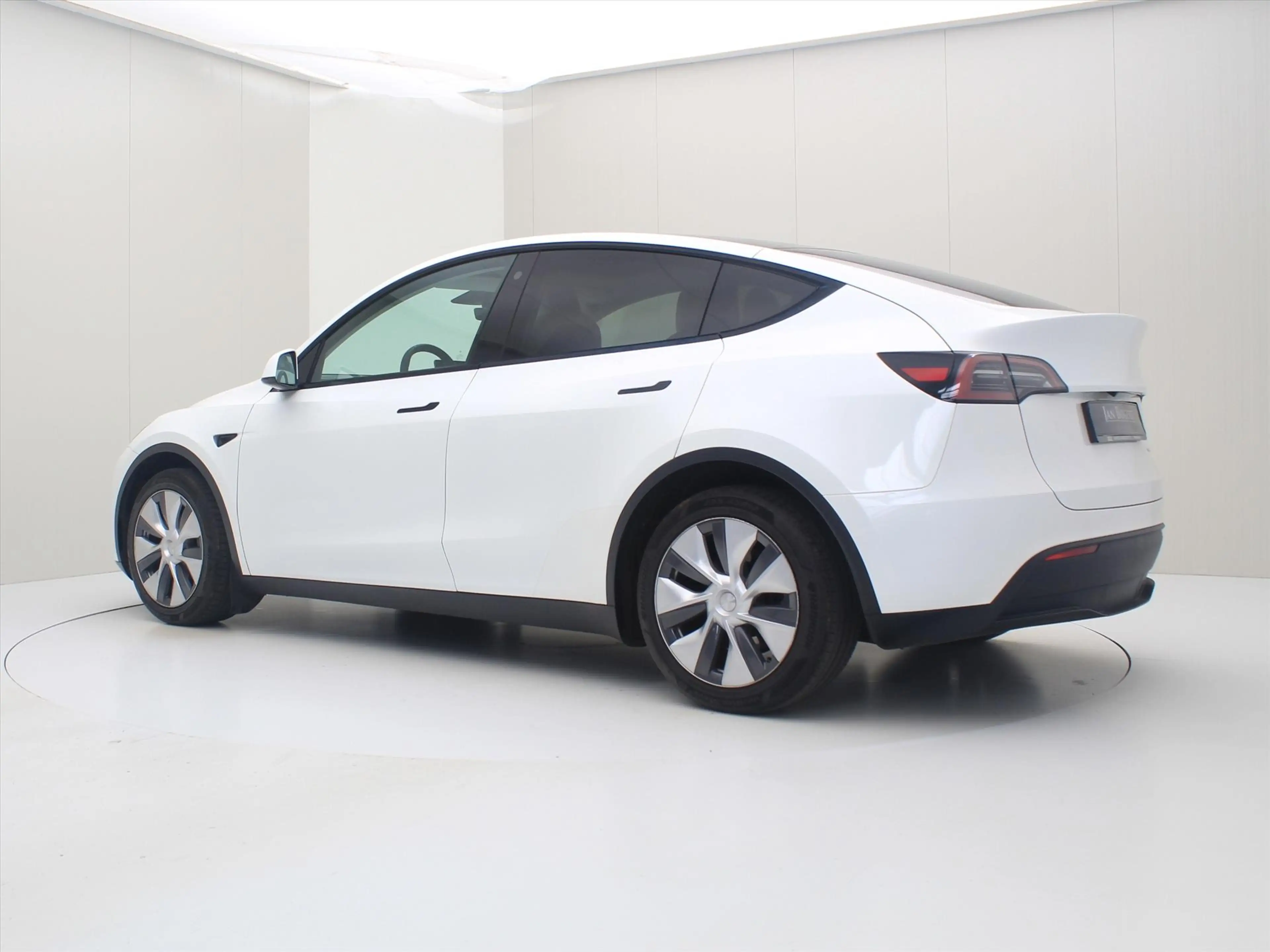 Tesla Model Y Long Range AWD 75kWh 351pk 94.5% SoH [ WIT LEDER+A — photo 3