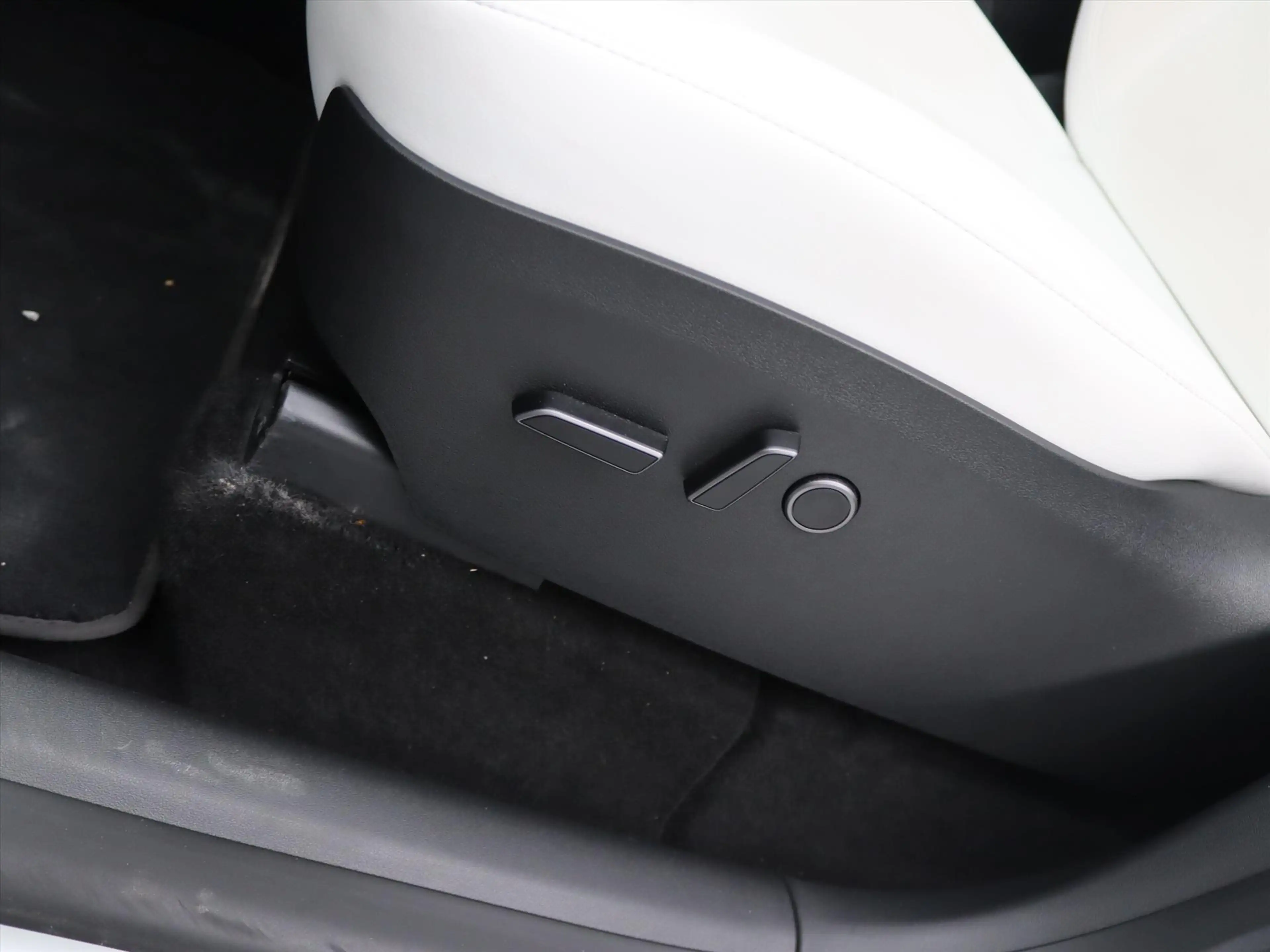 Tesla Model Y Long Range AWD 75kWh 351pk 94.5% SoH [ WIT LEDER+A — photo 20