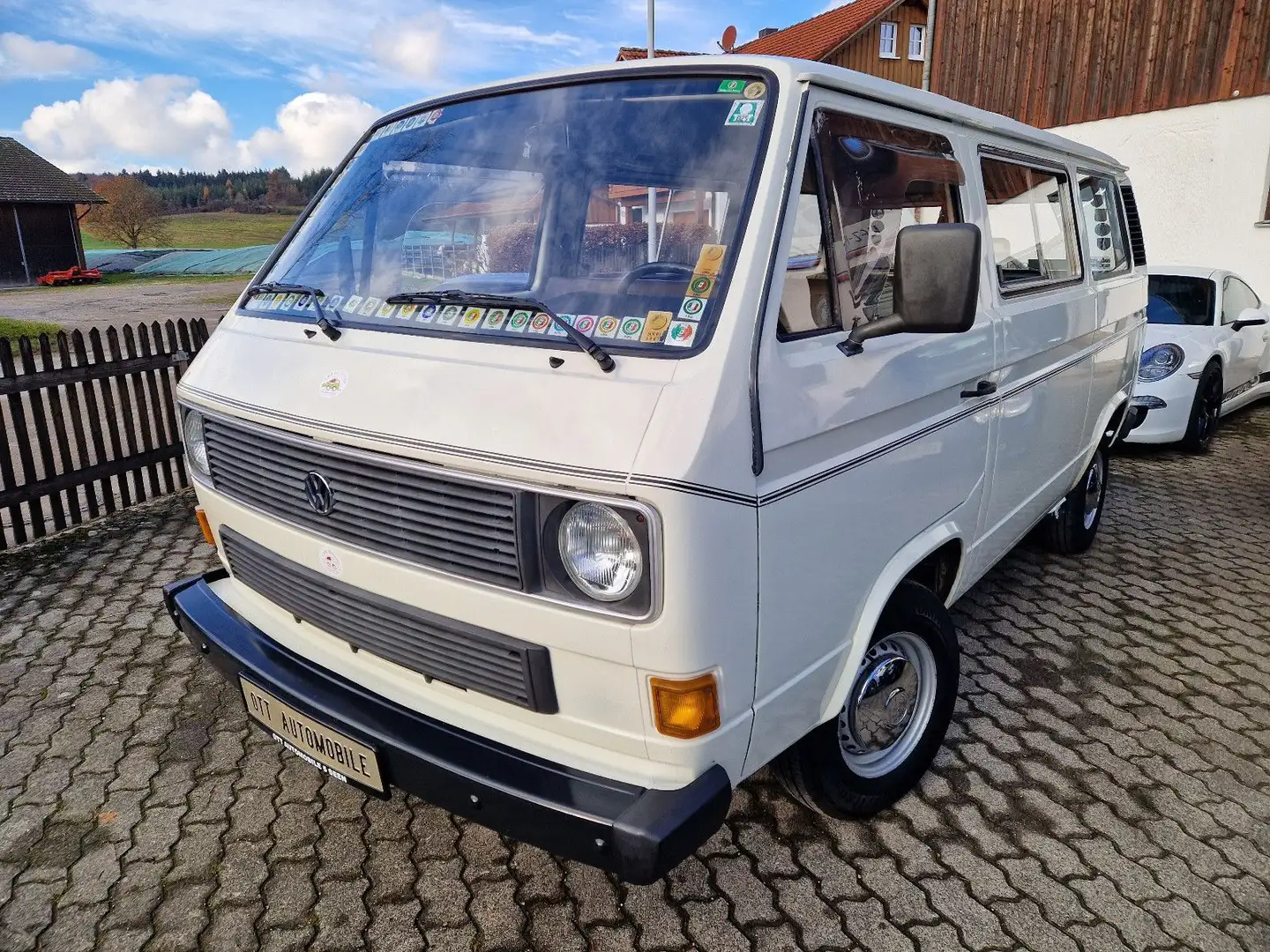 Volkswagen T3 Caravelle T3 1.9 WBX Caravelle/Multivan/Westfalia "1.HAND" Weiß - 1