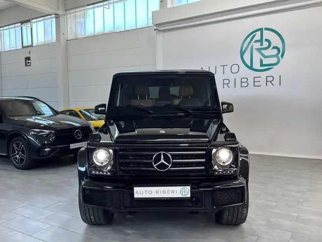 Mercedes-Benz G 500 view 2