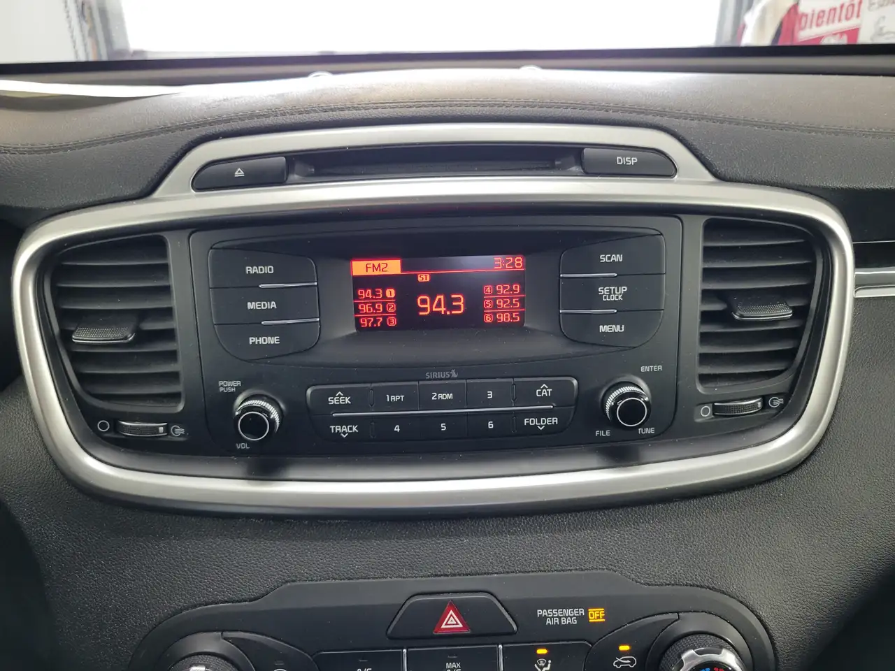Kia Sorento снимка Kia Sorento