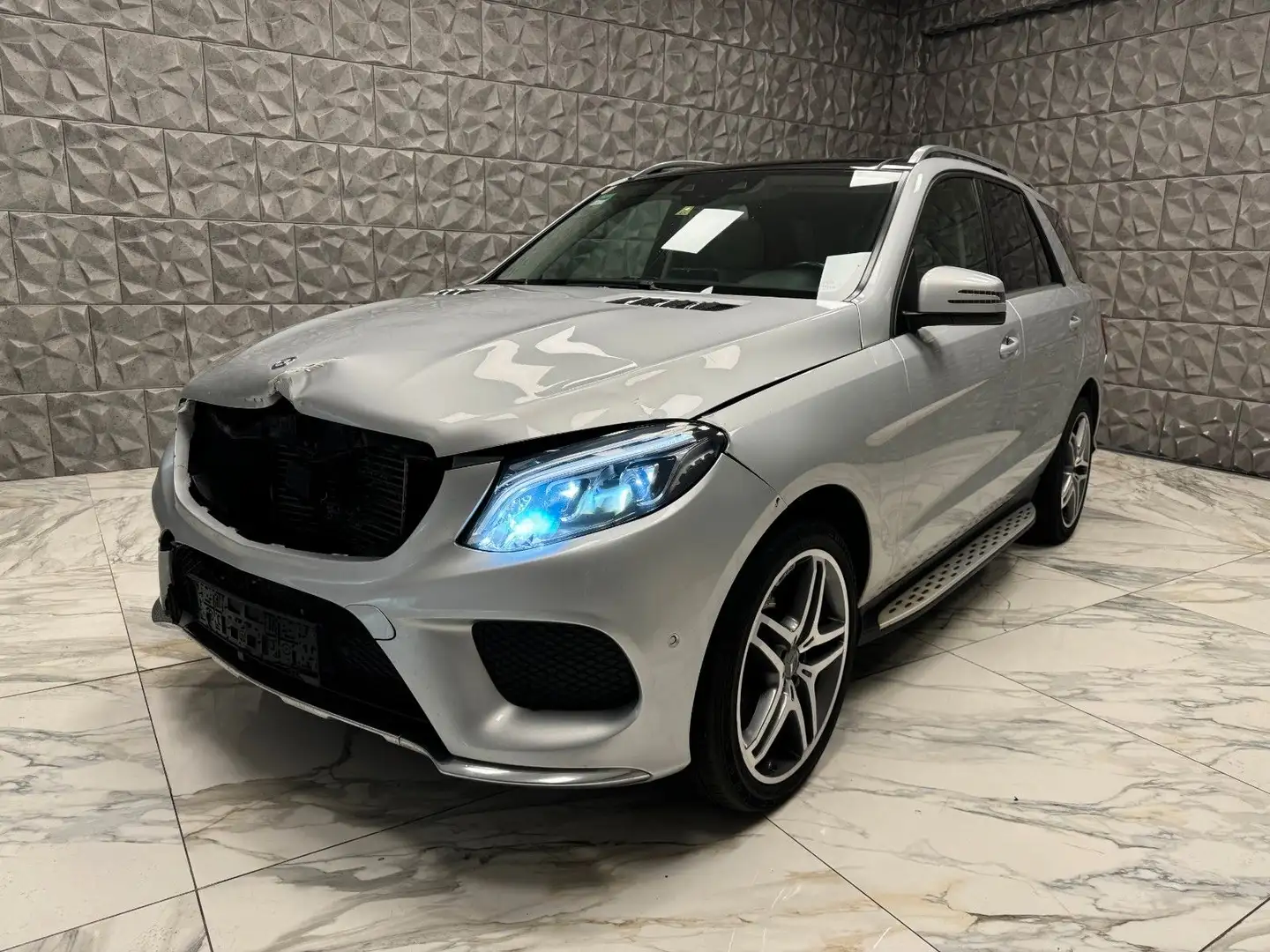 Mercedes-Benz GLE 350 d 4Matic *AMG-Line-Panorama-Vollll Argent - 2