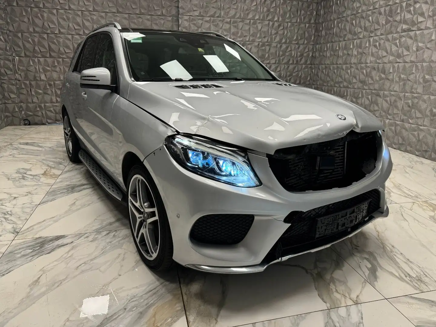 Mercedes-Benz GLE 350 d 4Matic *AMG-Line-Panorama-Vollll Argent - 1