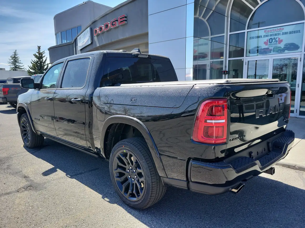 RAM 1500 снимка RAM 1500