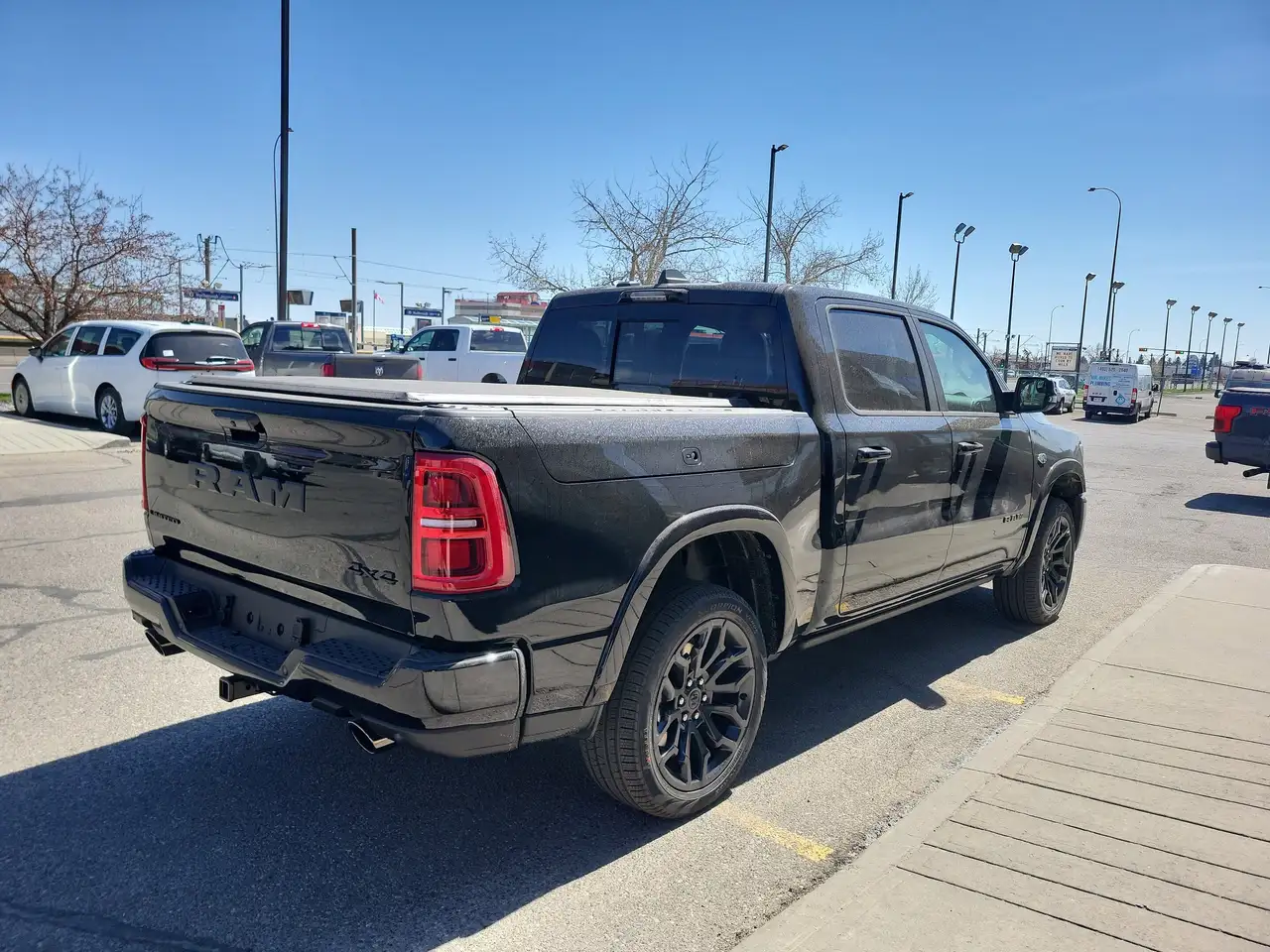 RAM 1500 снимка RAM 1500