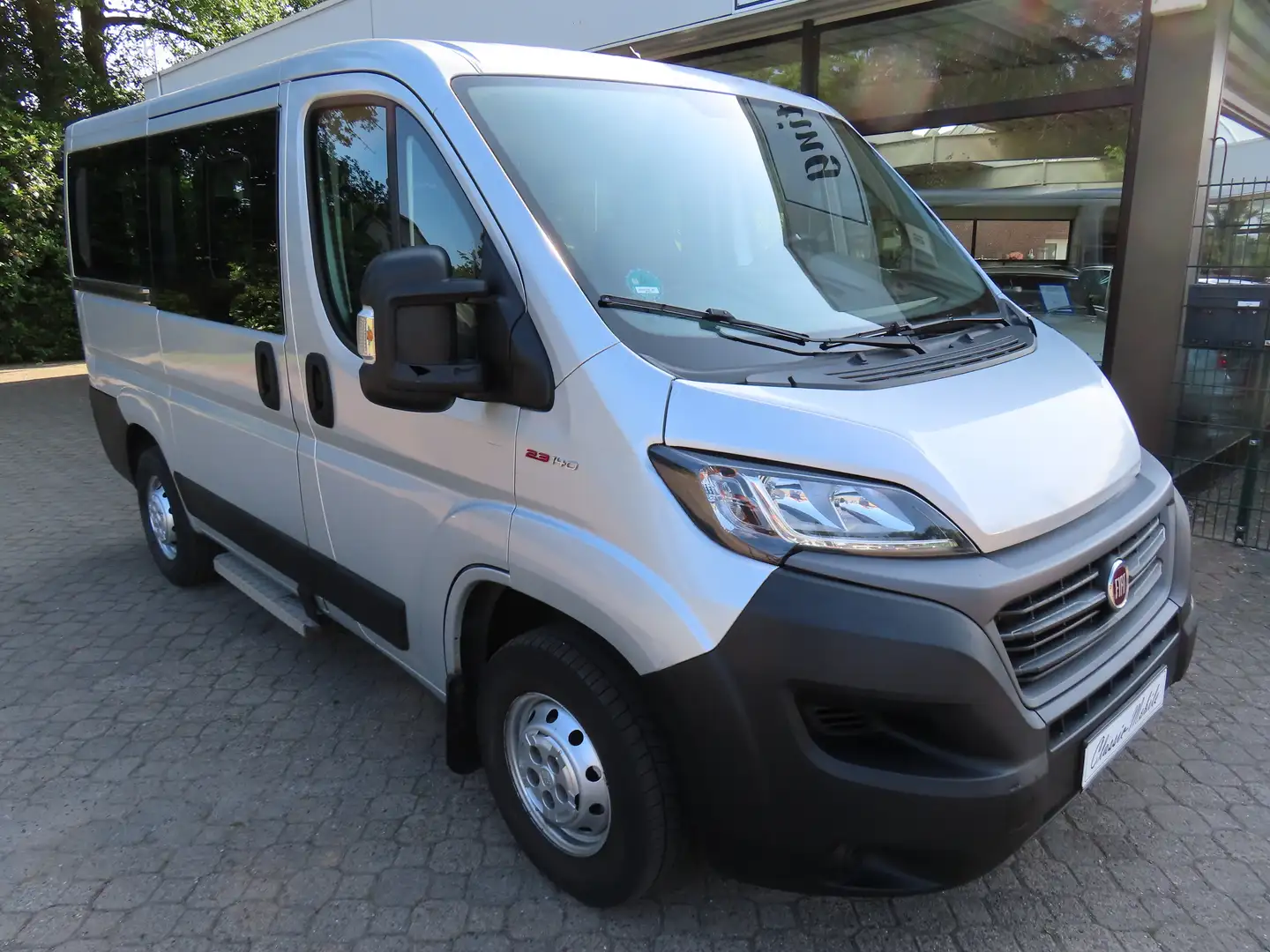 Fiat Ducato 33 140 Professional *nur 82 TKM*HU neu*9 Sitze* Silber - 1
